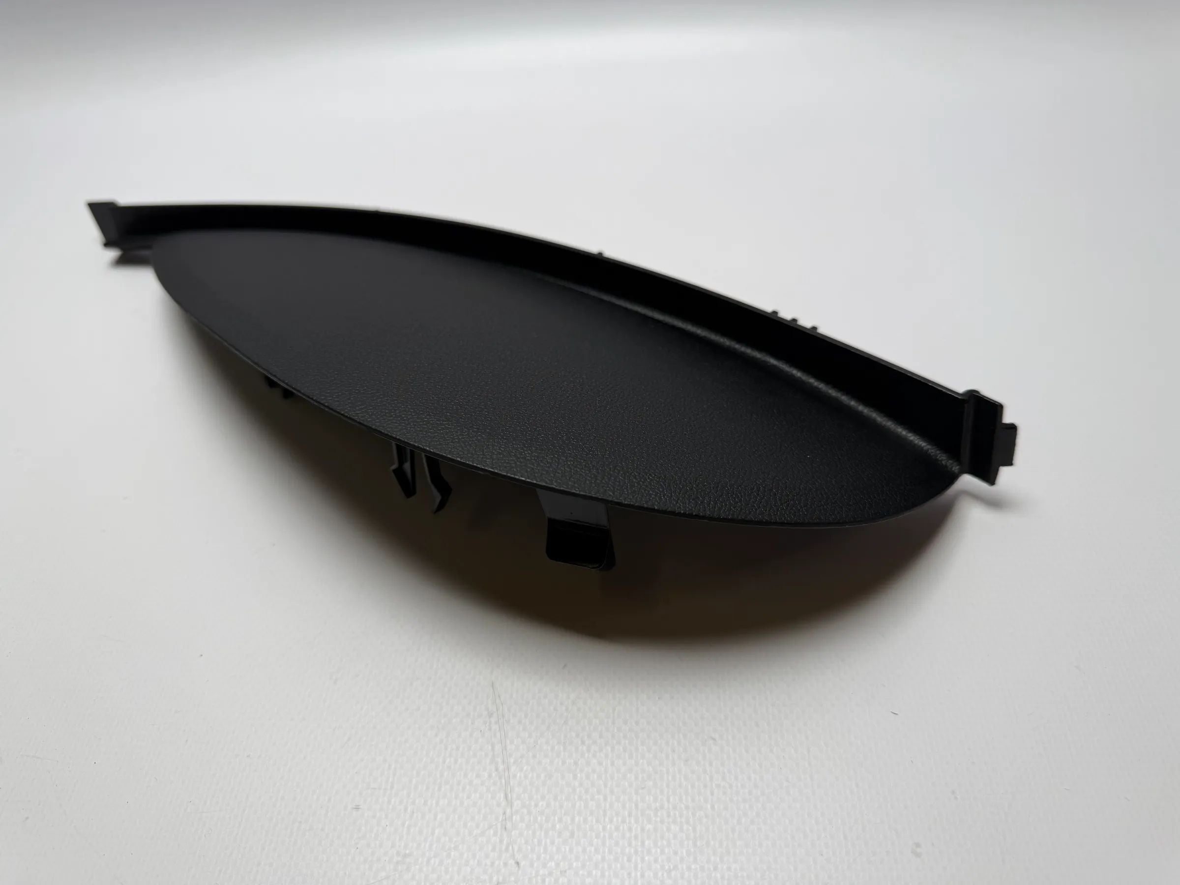 Оригинальная накладка панели приборов BMW 3 серии E90 E91 320D LCI 51457077819