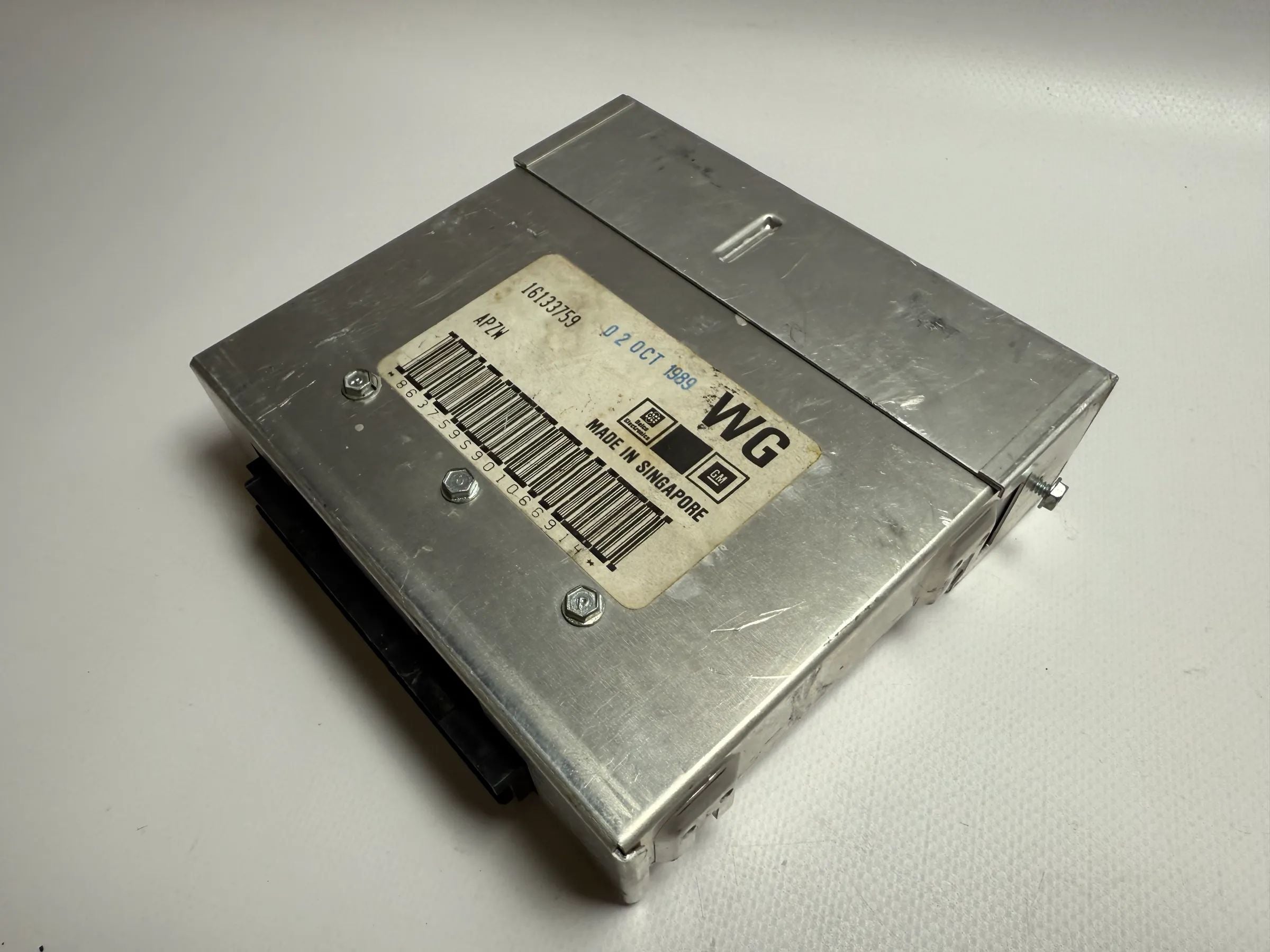 Origineel Opel Vectra (89-95) 1.6i Motorbesturing, ECU 16133759