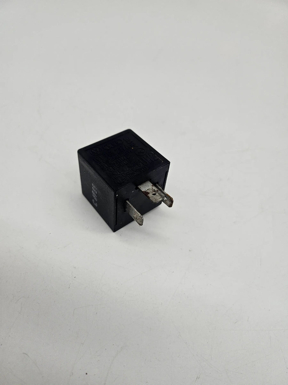 Relais Clignotant Orig VW Seat Audi Skoda Nr.21 191953227A