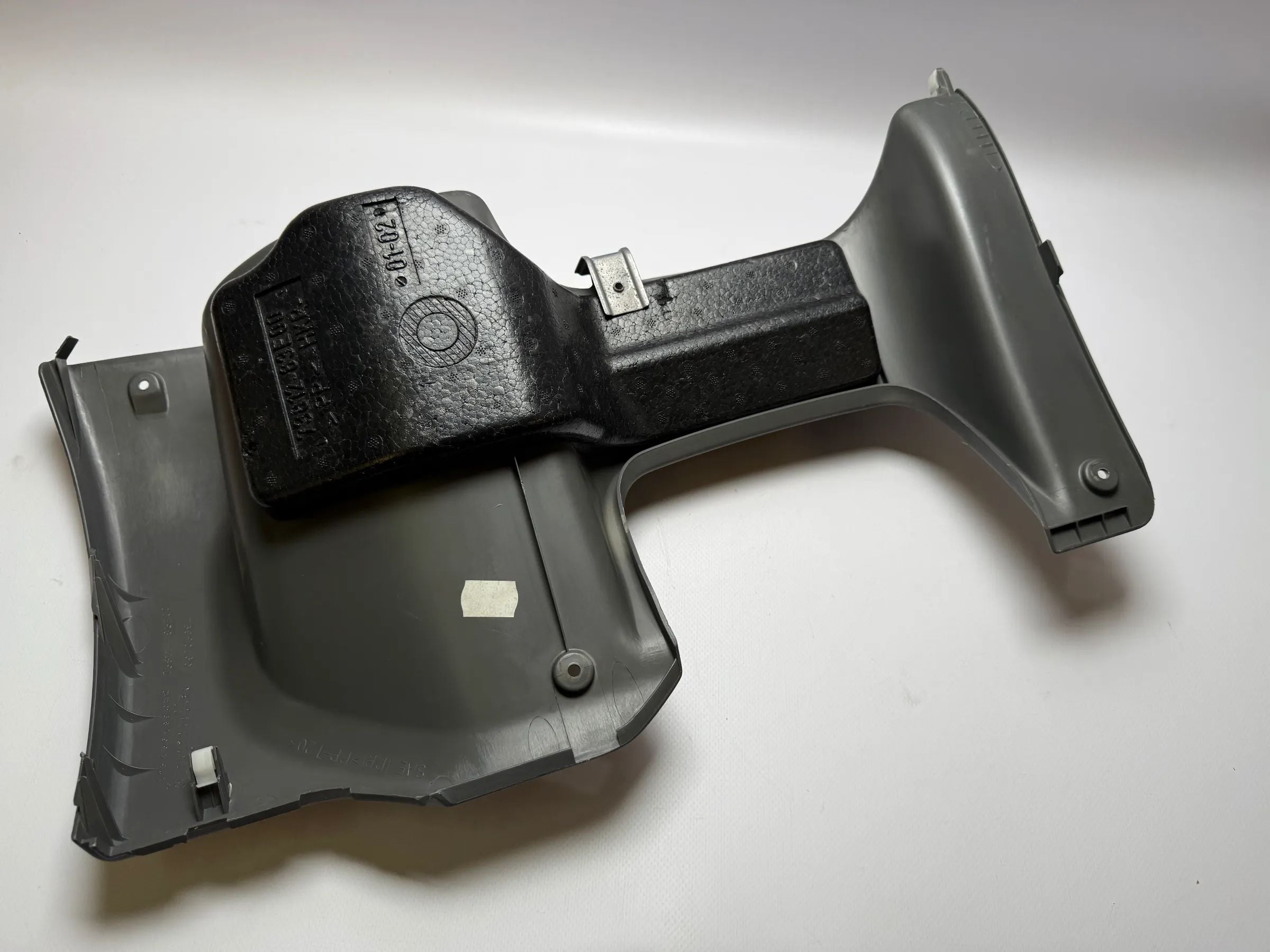 Vano portaoggetti console centrale con supporto senza viti 7381283E00 Opel Agila 1.0 12