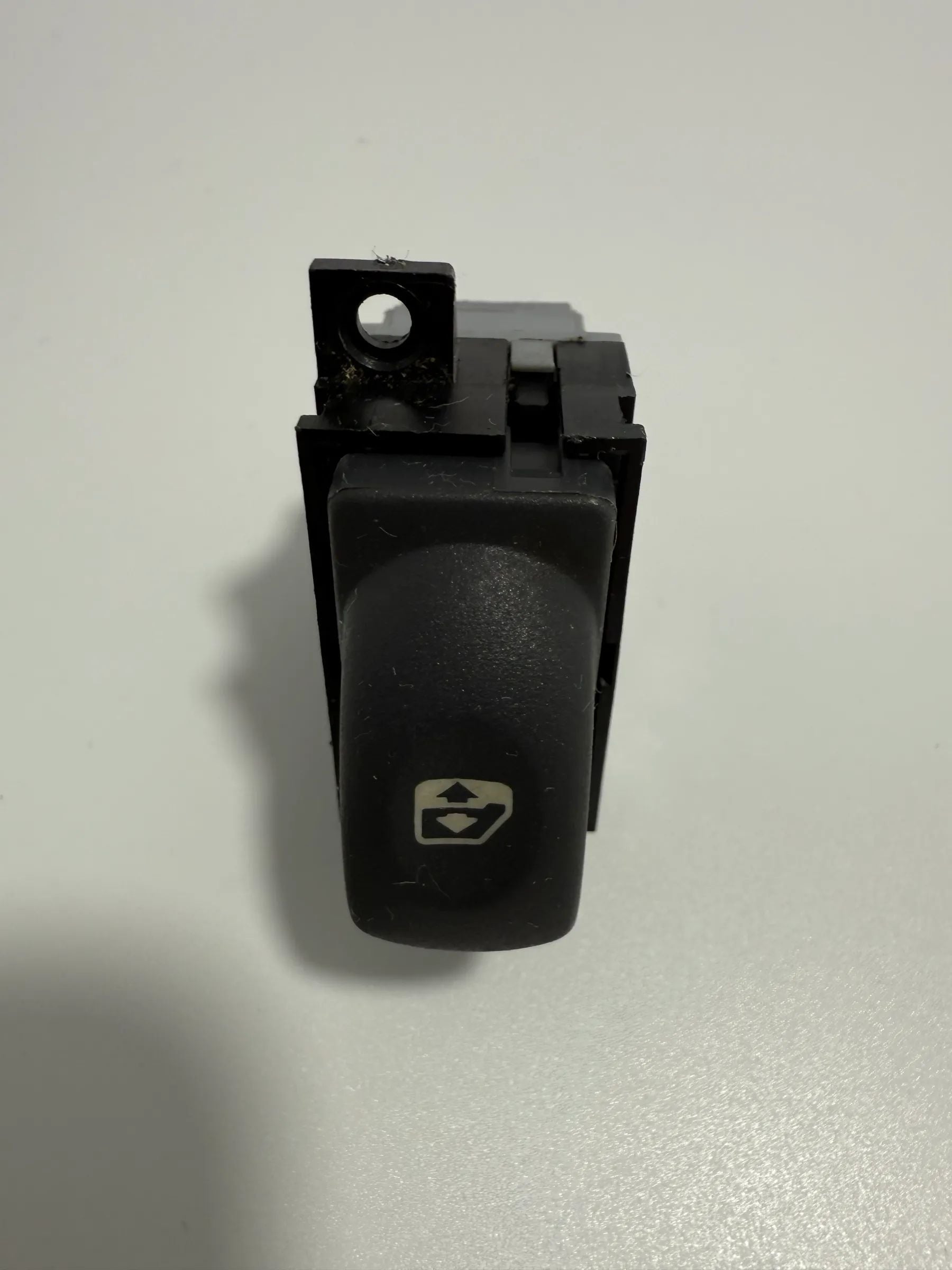 Original Renault Laguna I (B56_, 556_) 1.8 Interruptor Elevalunas Cinzento 7700417486