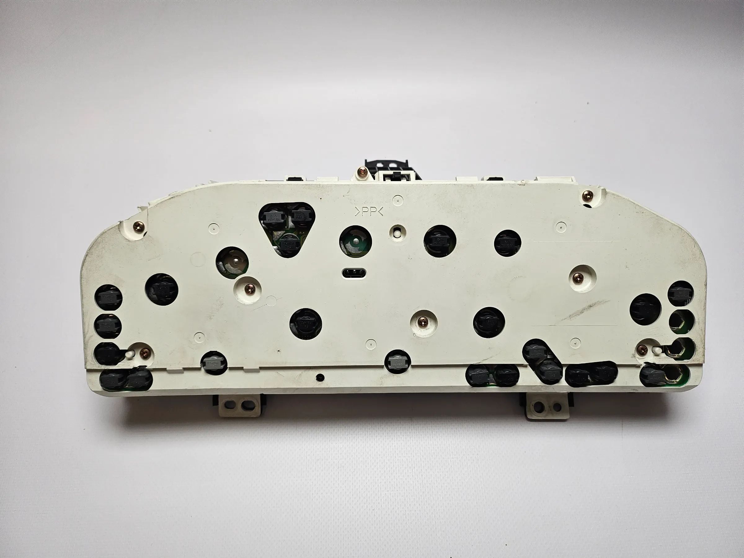 Originele MAZDA MPV II 2,0DI 136Pk Tacho Kombiinstrument LD6355430 157510-7500