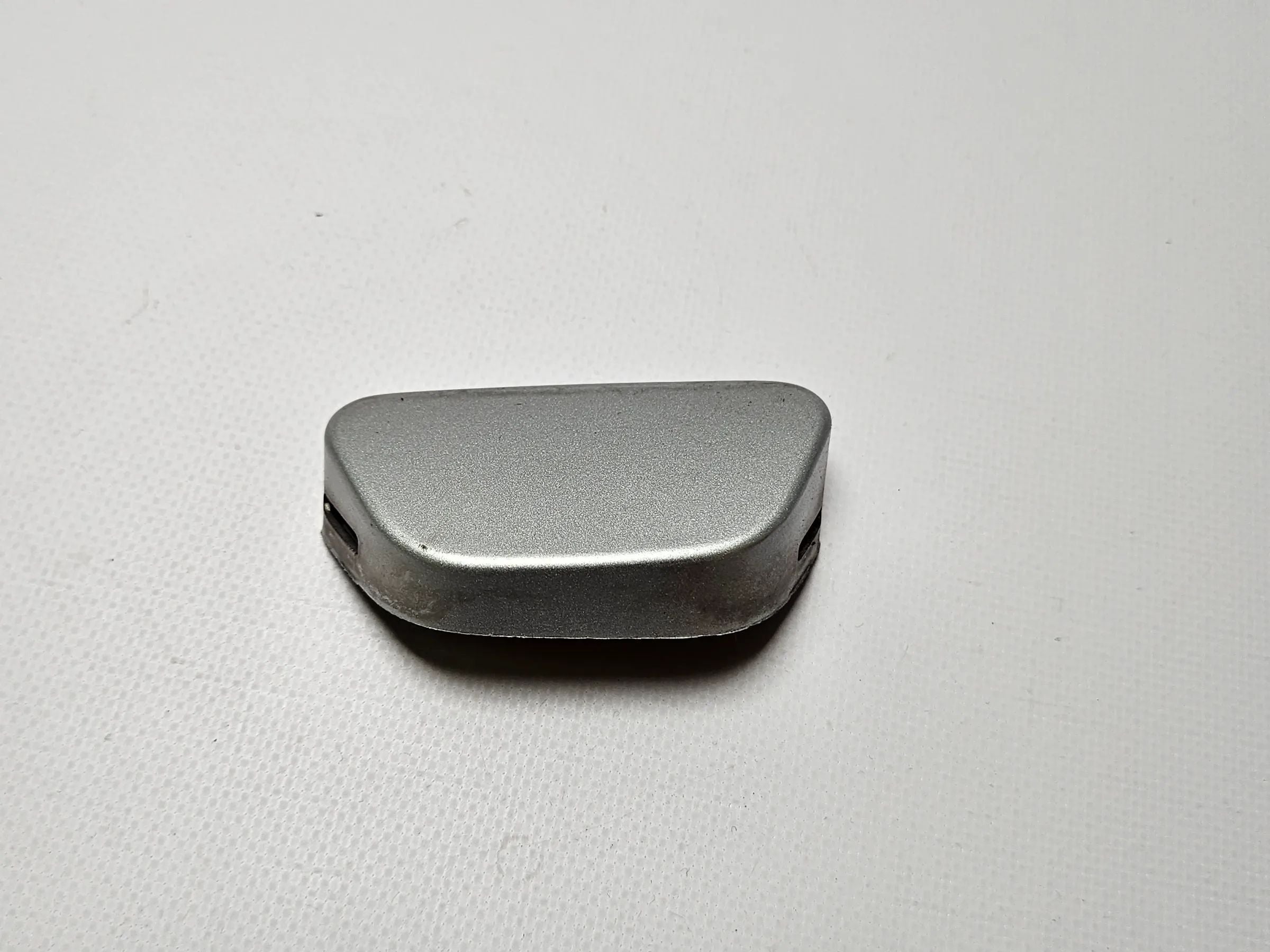 Original Mercedes W210 Tutup Nozzle SWA Kanan Silver A2108261077 - Auto-veritas