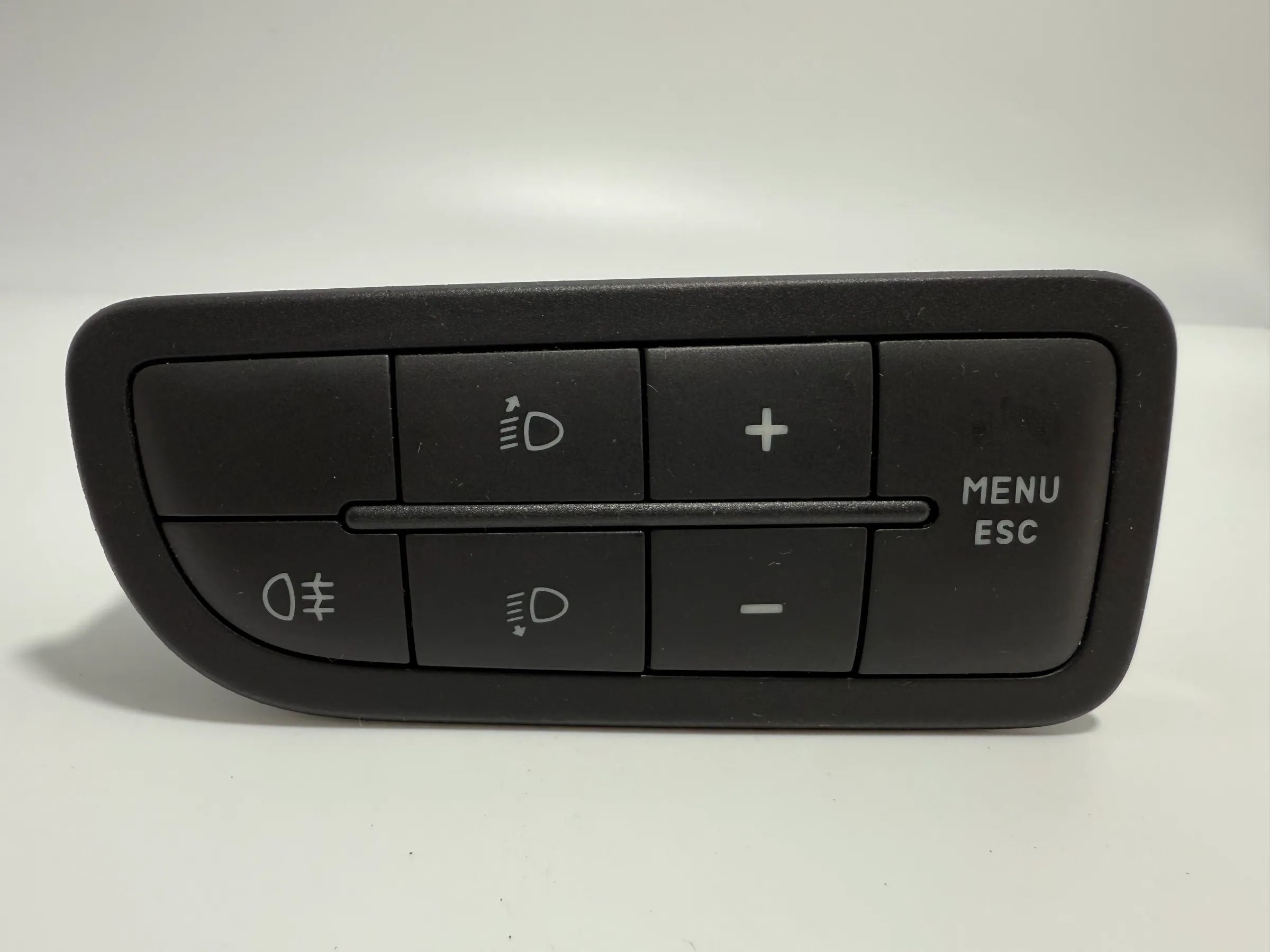 อะไหล่แท้ Fiat Punto 199 2009-2011 สวิตช์ปรับระดับไฟหน้าซ้าย หมายเลข 735367268