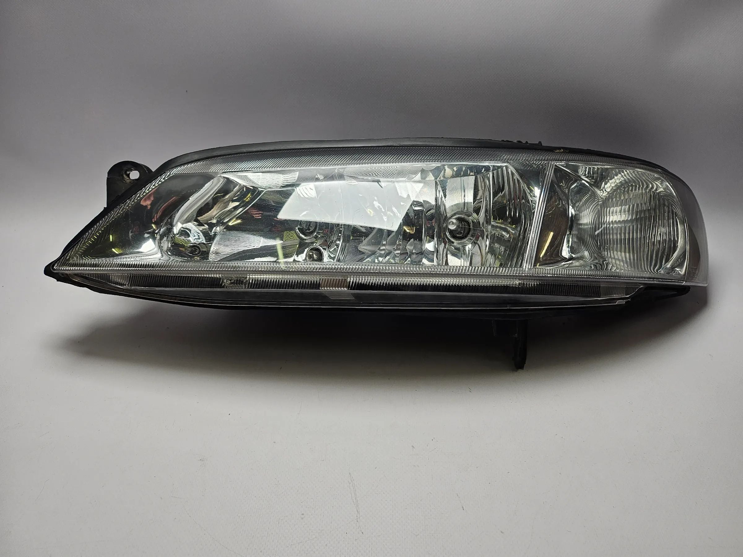 Originele 99-02 Opel B Vectra Koplamp Halogeen Voor Links met LWR 90586844
