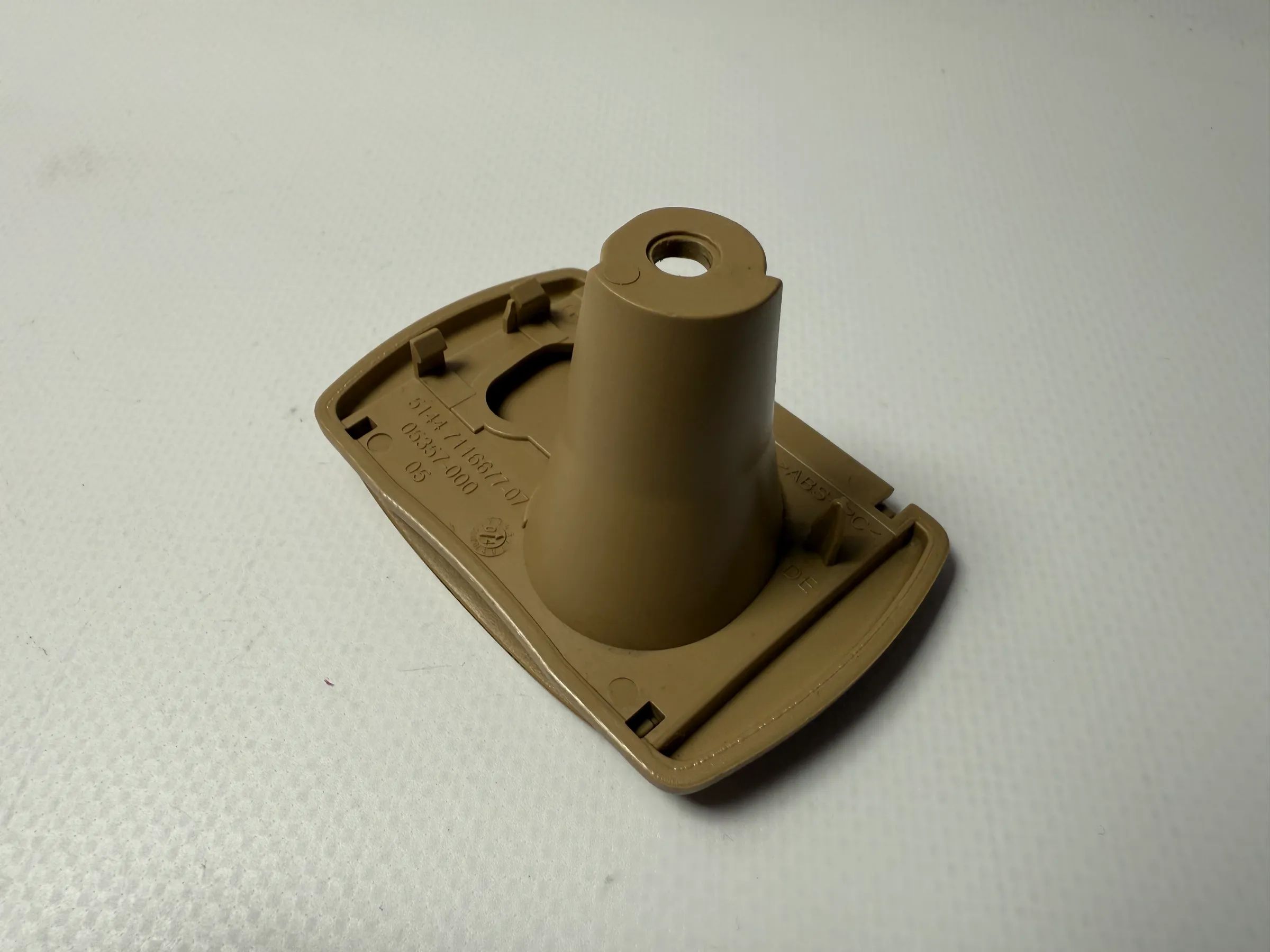 Original BMW Serie 5 E61 Soporte Red Separadora Maletero 51447116677