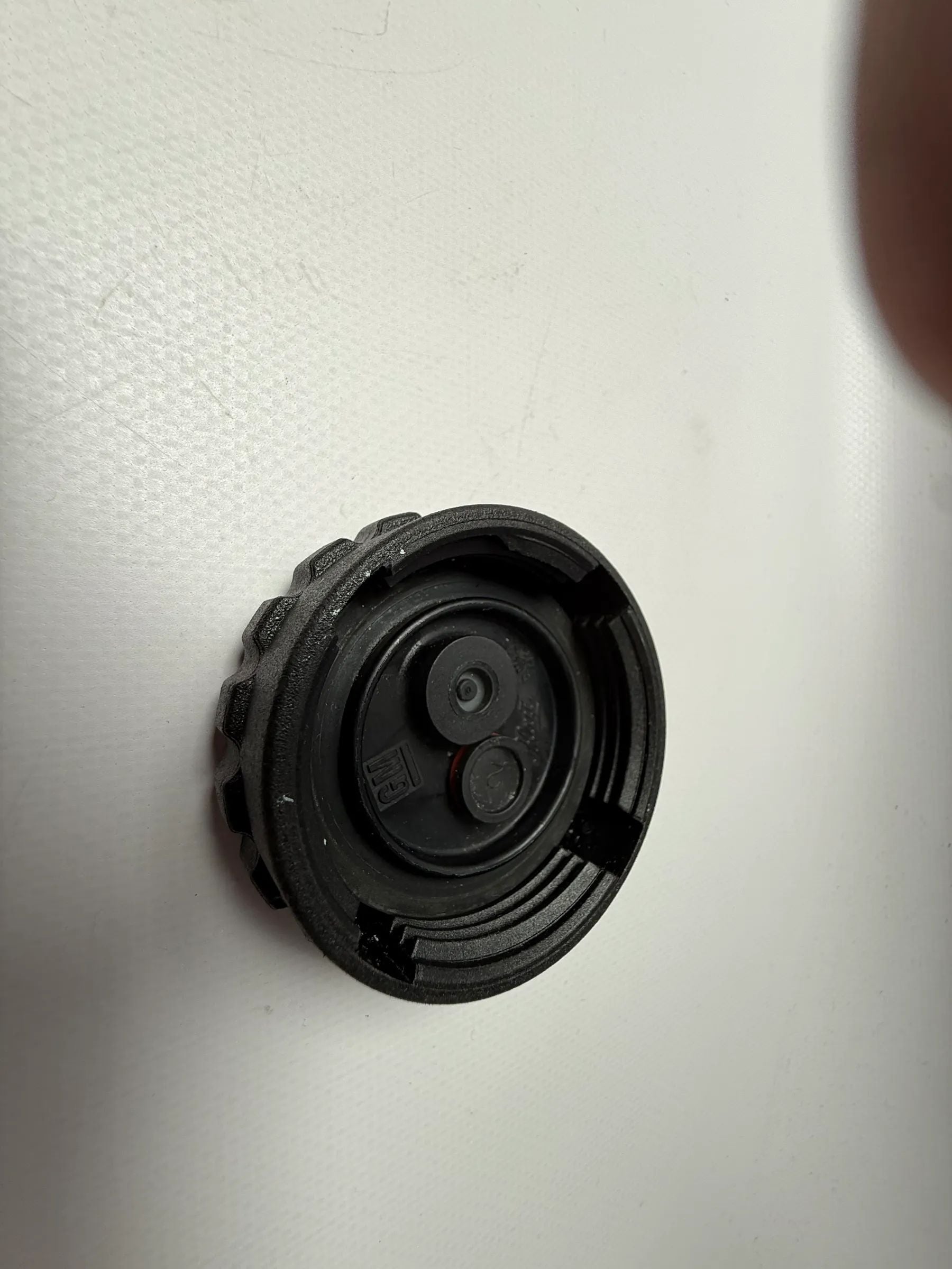 Оригинальная крышка расширительного бачка OPEL OMEGA TIGRA ZAFIRA и др. 90409256