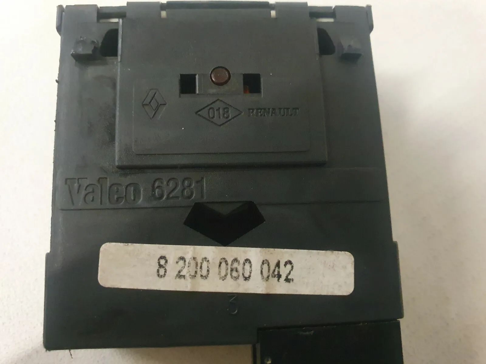 ⭐⭐ อะไหล่แท้ Renault Clio II สวิตช์ปรับระดับไฟหน้า LWR 820060042 ⭐⭐