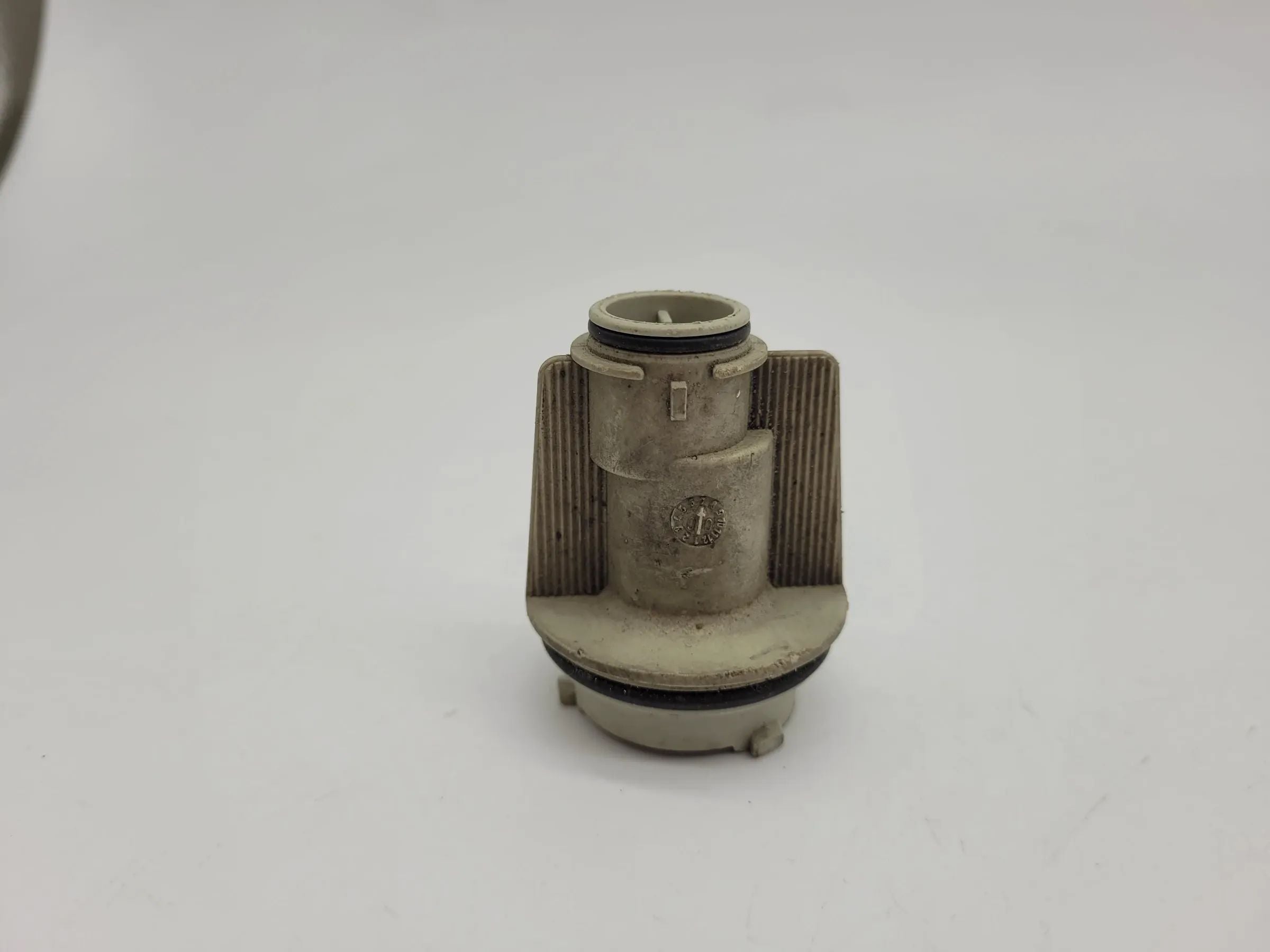 Audi A4 8D2/8D5 Blinkerfassung Fassung L/R Vorne 3B0953123 (Original)