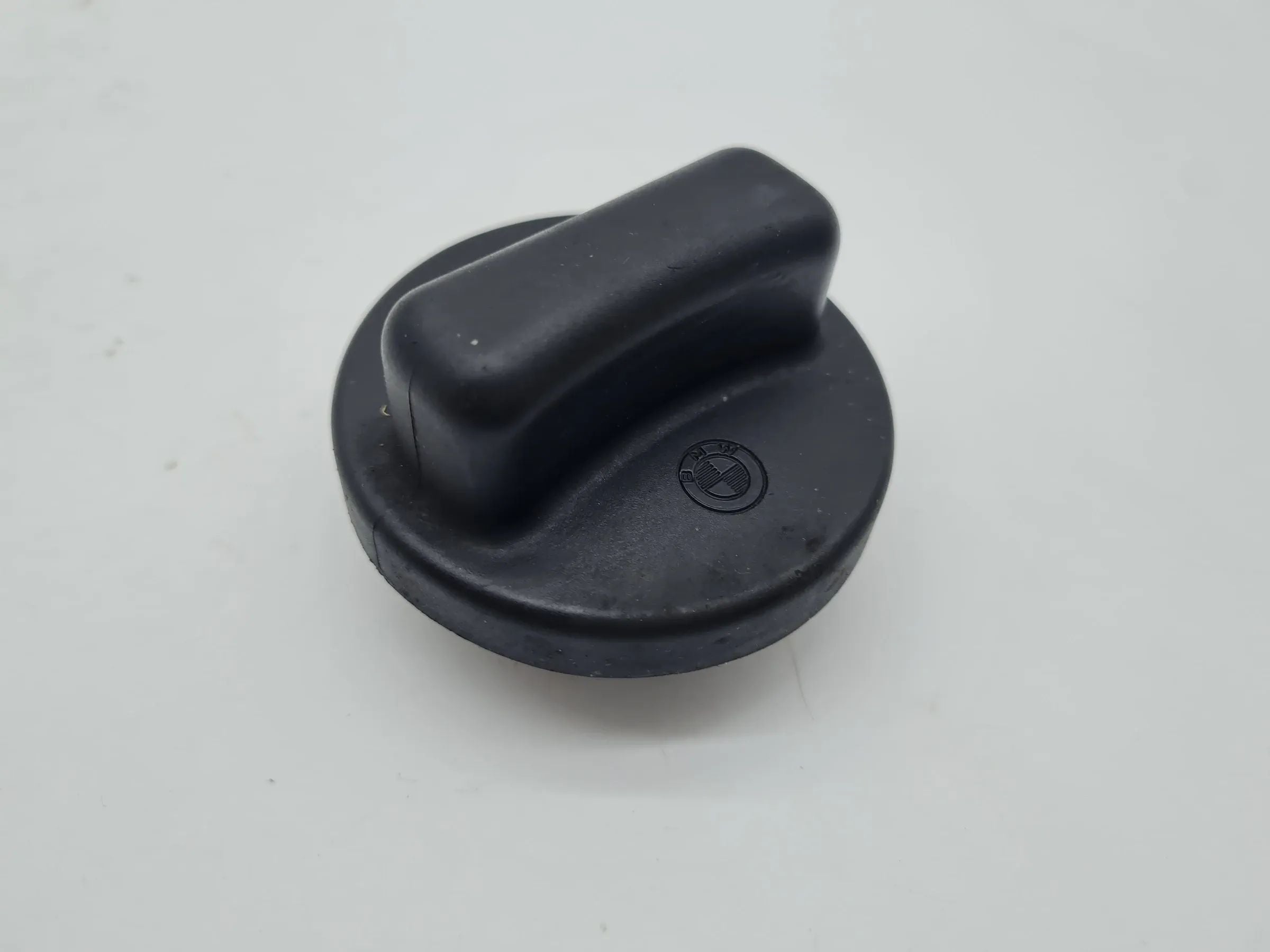 BMW 5er Touring E39 Tankdeckel (1183342) Original
