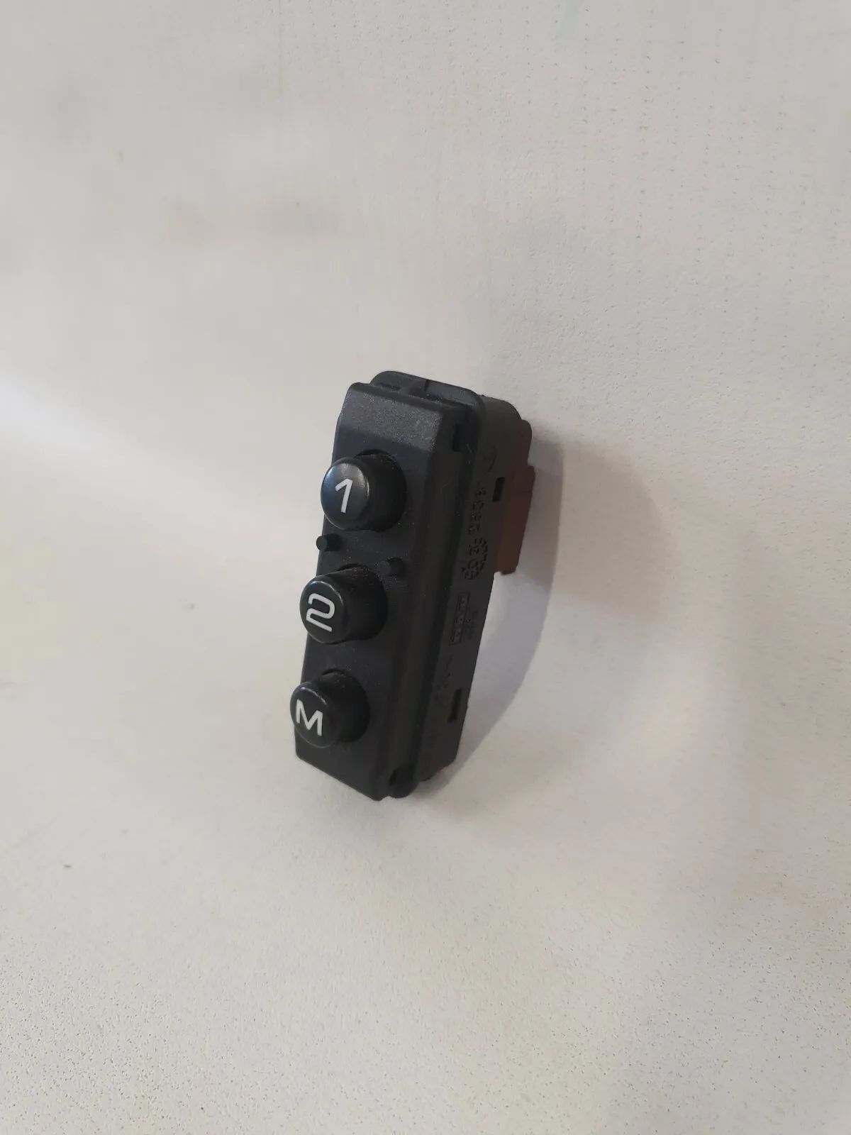 Оригинальный переключатель блока памяти сиденья Peugeot 607 26381 Seat Memory Control Switch 1-2-M