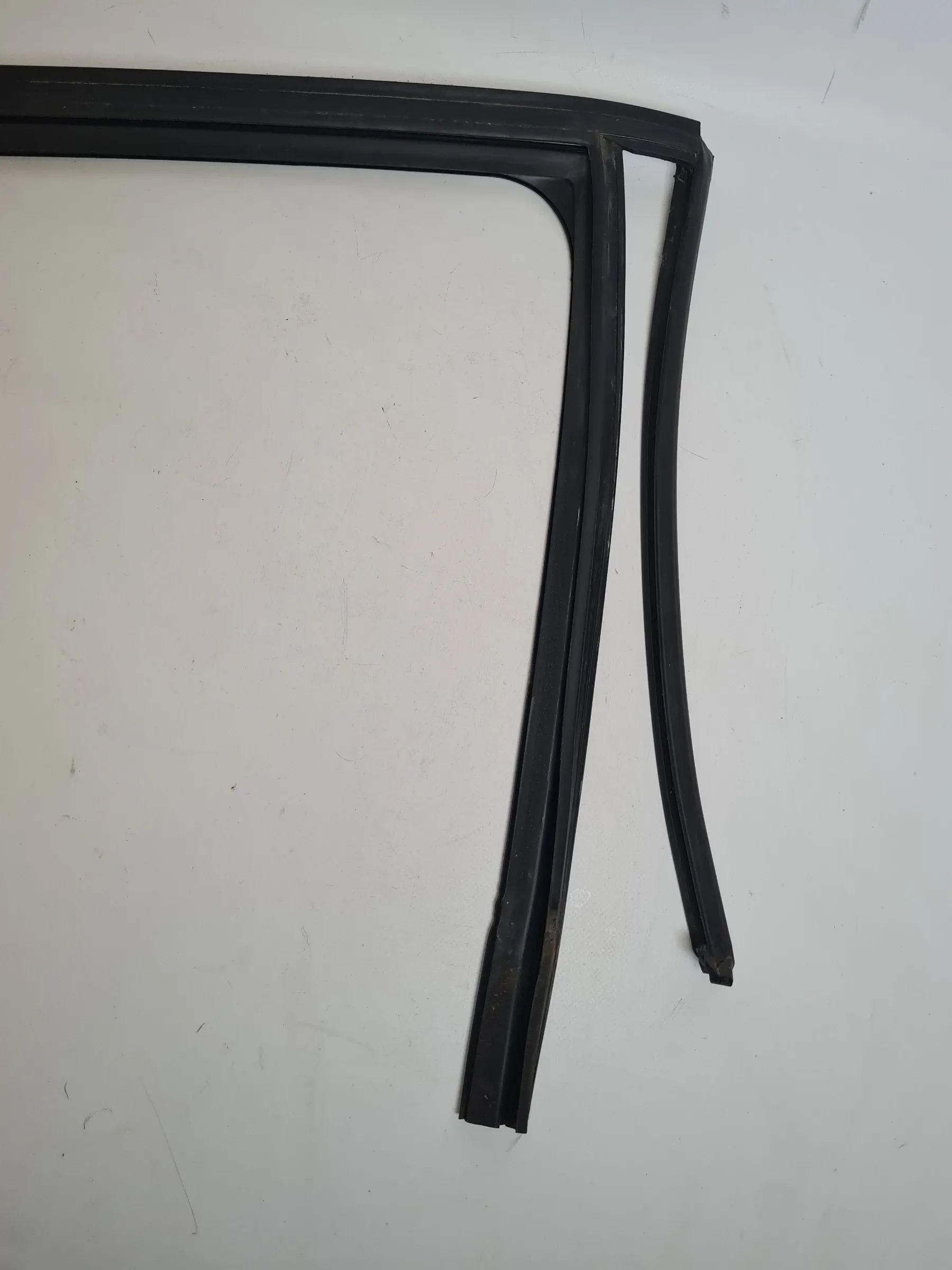 BMW 3er Touring E91 Fenster Dichtung Gummi Hinten Rechts 16850 Original