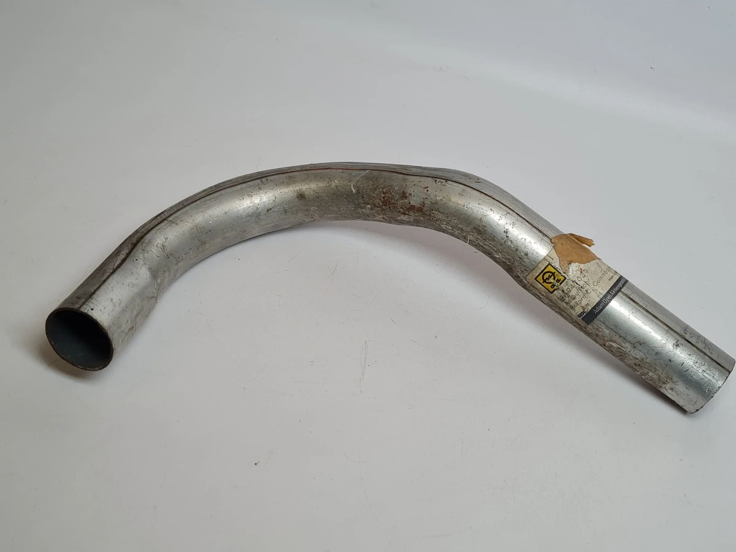 Opel Rekord C / Commodore A 2.5L Auspuffrohr Zwischenrohr 854486 (Original)
