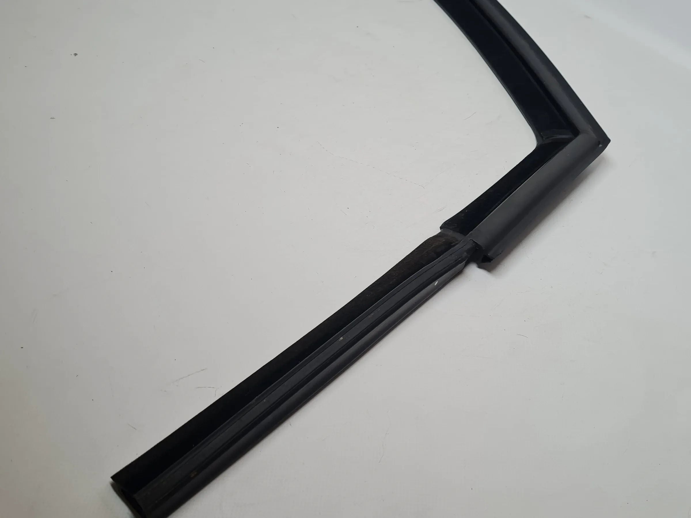 Seat Ibiza IV (6J5/6P1) Fensterführung Leiste Vorne Rechts 6J4837432RD
