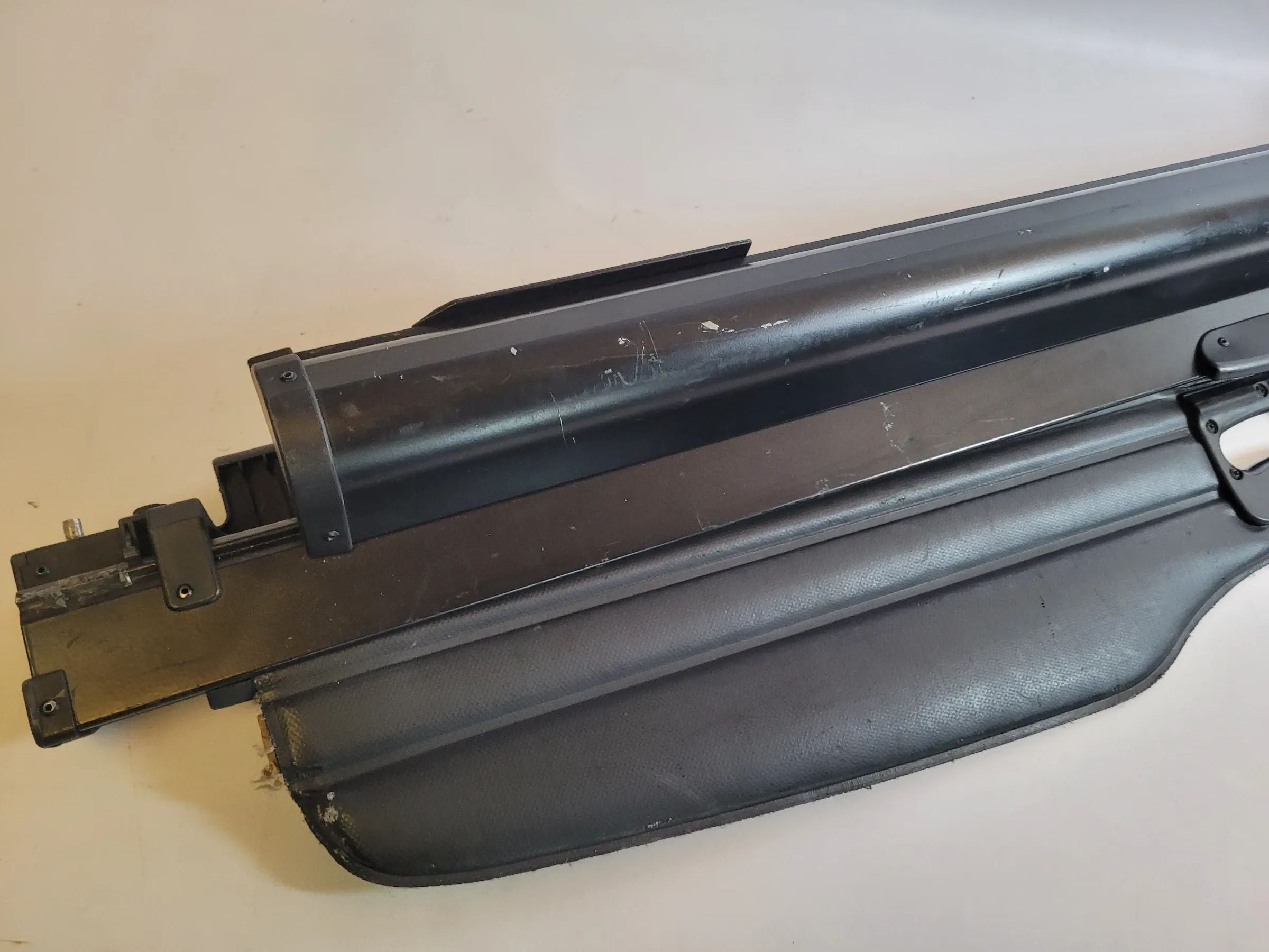 BMW 5er Touring E39 Laderaum Gepäckraum Abdeckung 8236357 Original