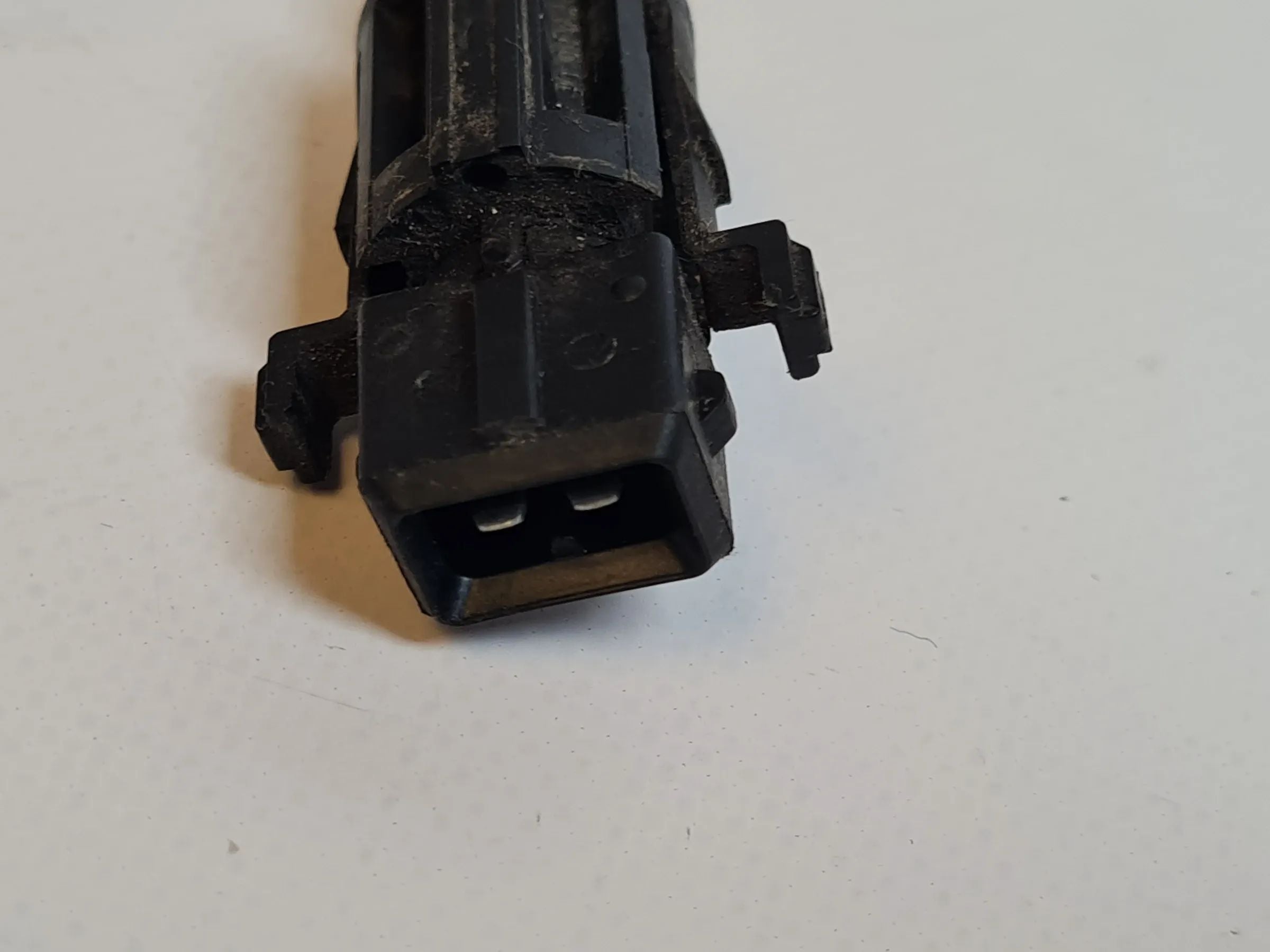 BMW 1 3 5 7 er E60 E61 E65 E70 E87 E90 Temperatursensor Kühlmittel 1433077 Orig.