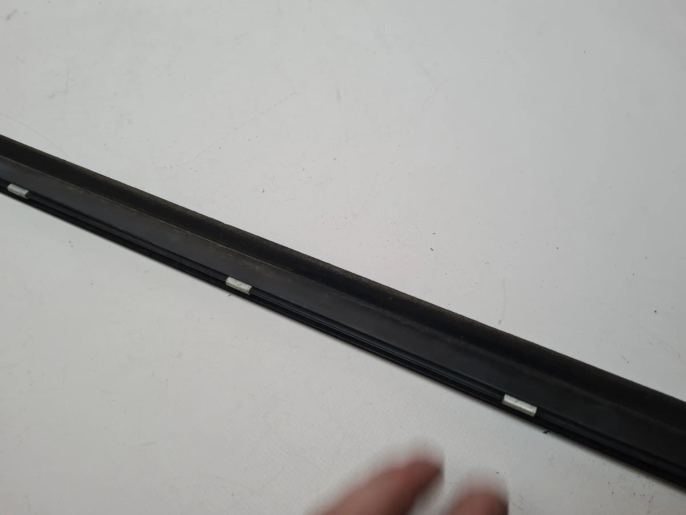 Original Mercedes C-Klasse (CL203) Einstiegsleiste Rechts Schwarz A2036903280