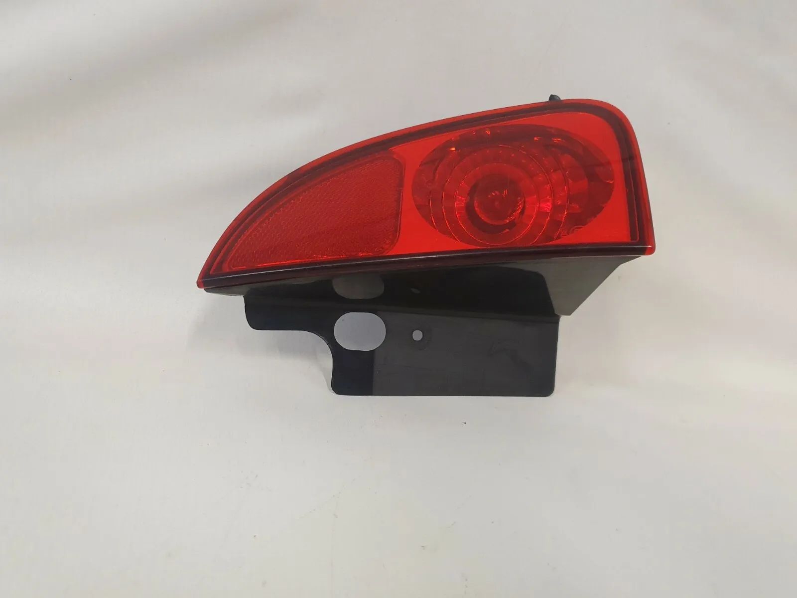 Renault Espace 4 JK rear light tail light bottom left Valeo 8200027155