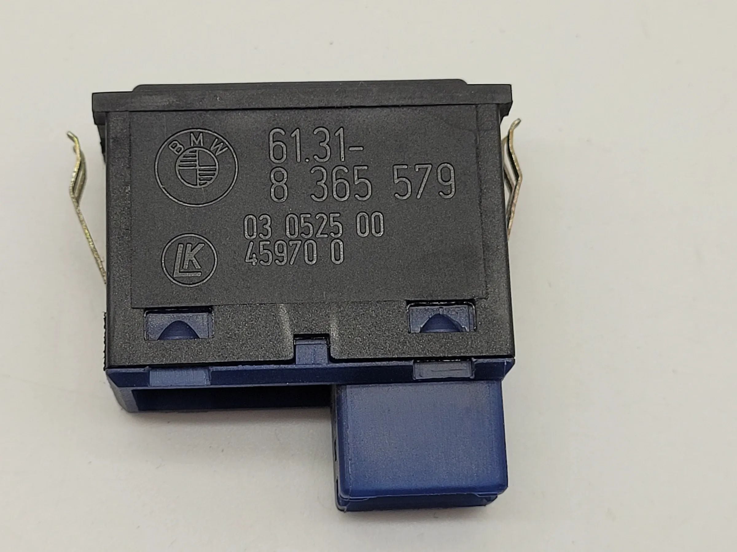 BMW 5er Touring E39 Schalter Taster Heckklappe Öffner 61.31-8365579 Original