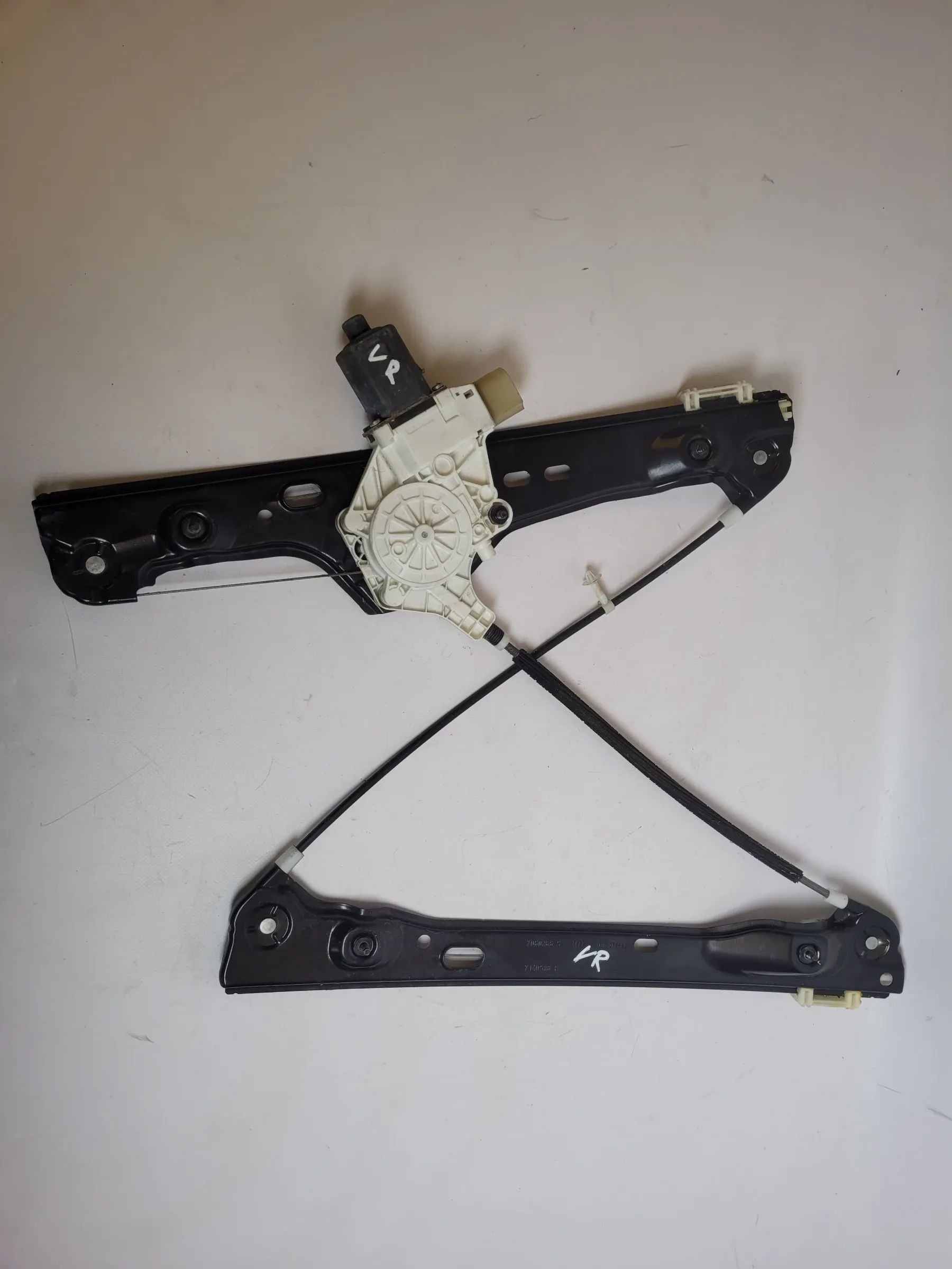 BMW 3er Touring E91 Fensterhebermotor + Gestänge Vorne Rechts 7060266 Original