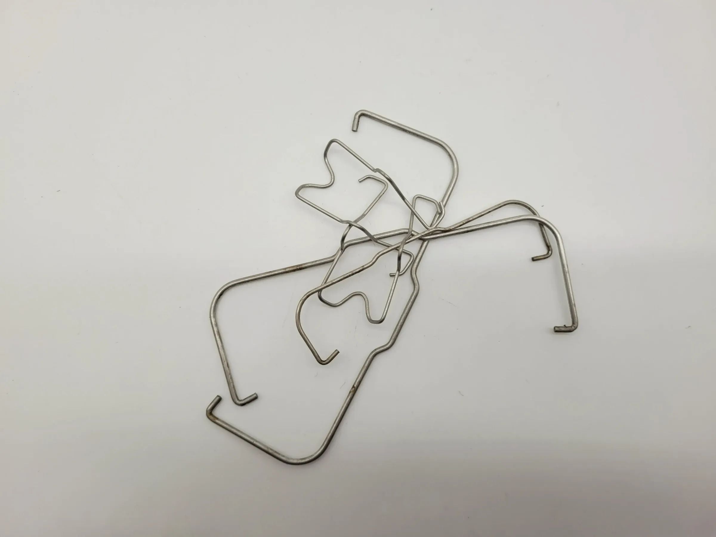 Original Ford Fiesta IV (JA/JB) Klammersatz Scheinwerfer Klemmen L/R