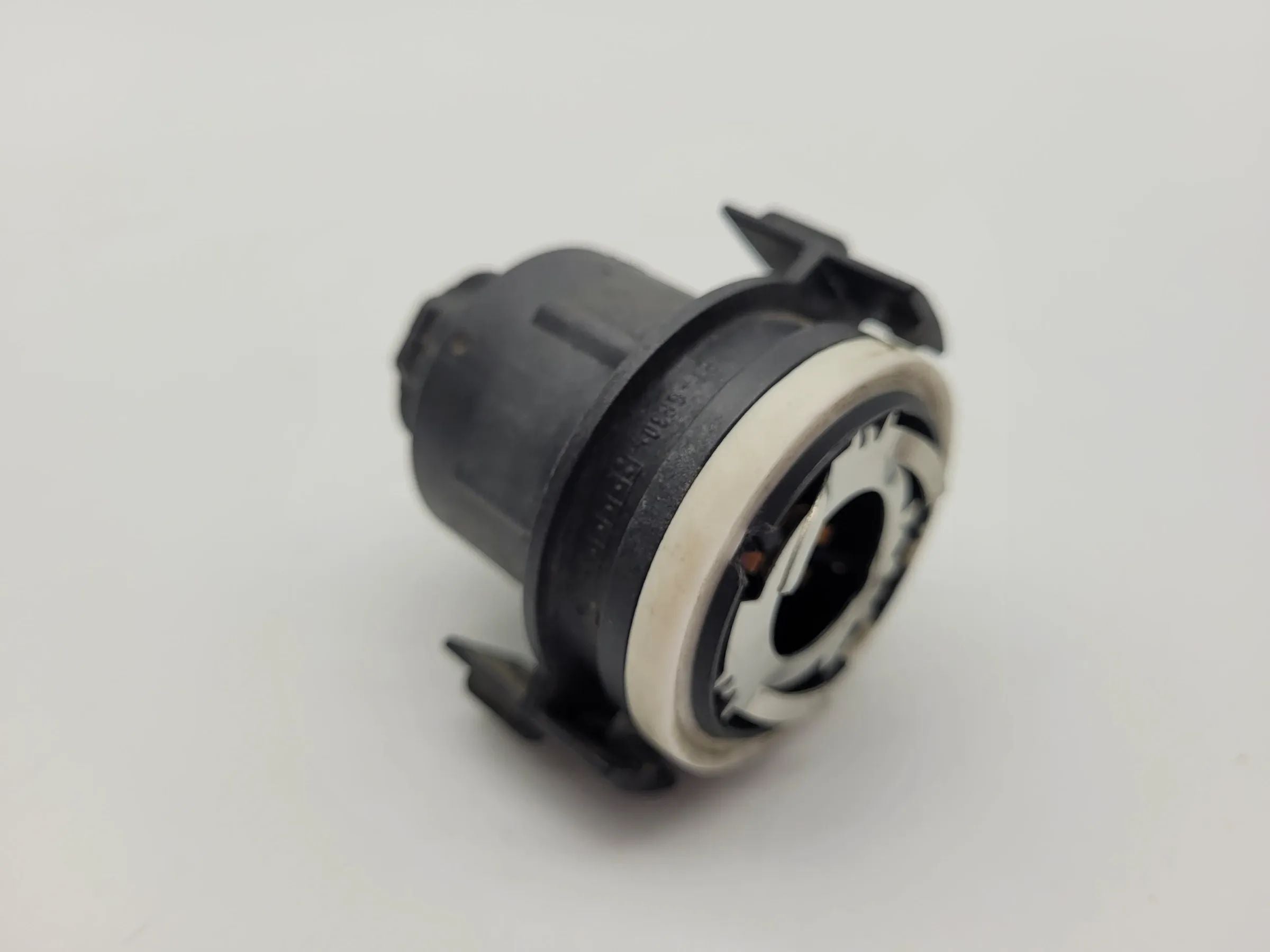 Original BMW 3er (E46) Lampenfassung Scheinwerfer L/R (63126910955/6)