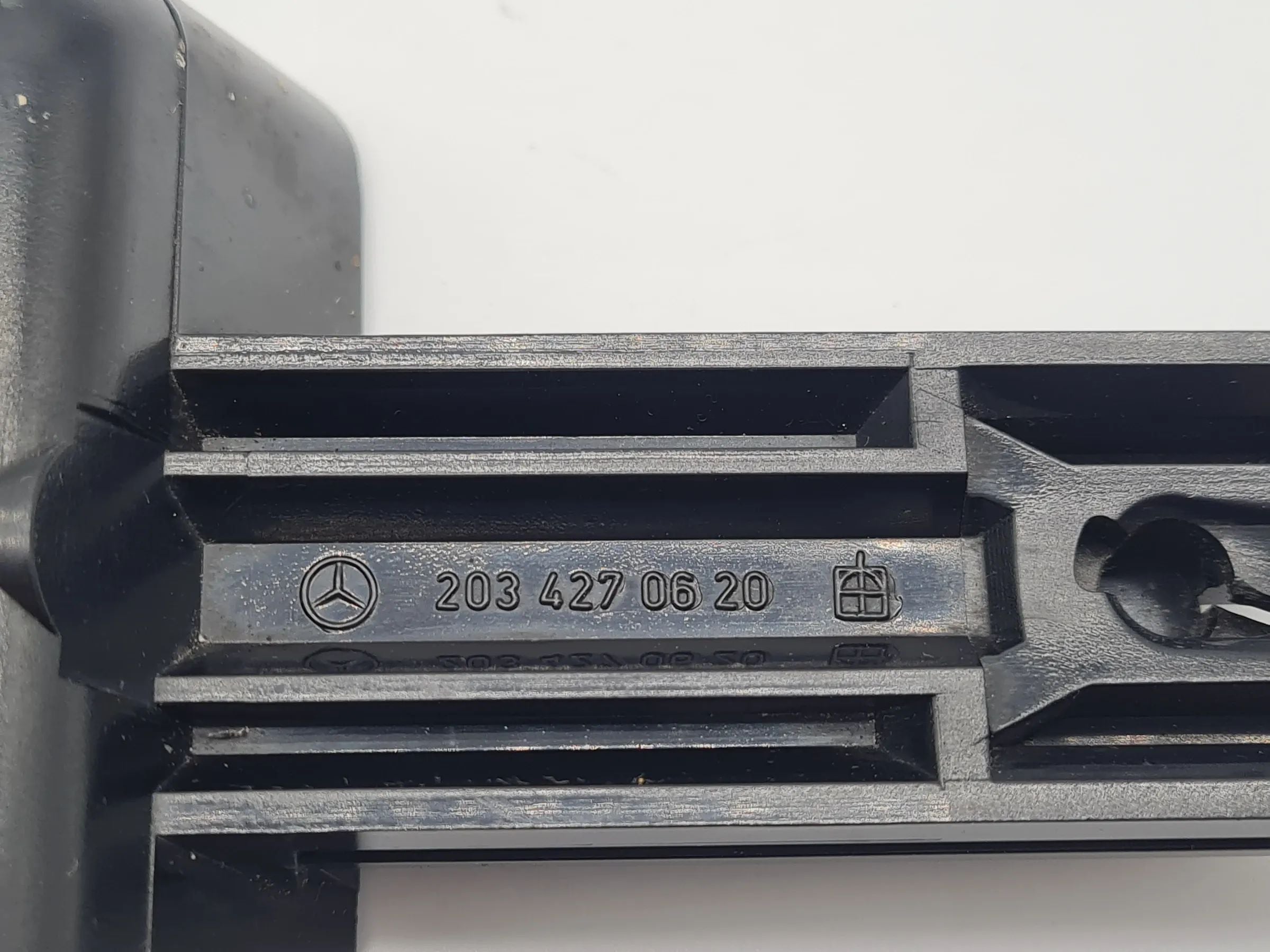 Original Mercedes-Benz C-Klasse (W203) Griff Feststellbremse A2034270620