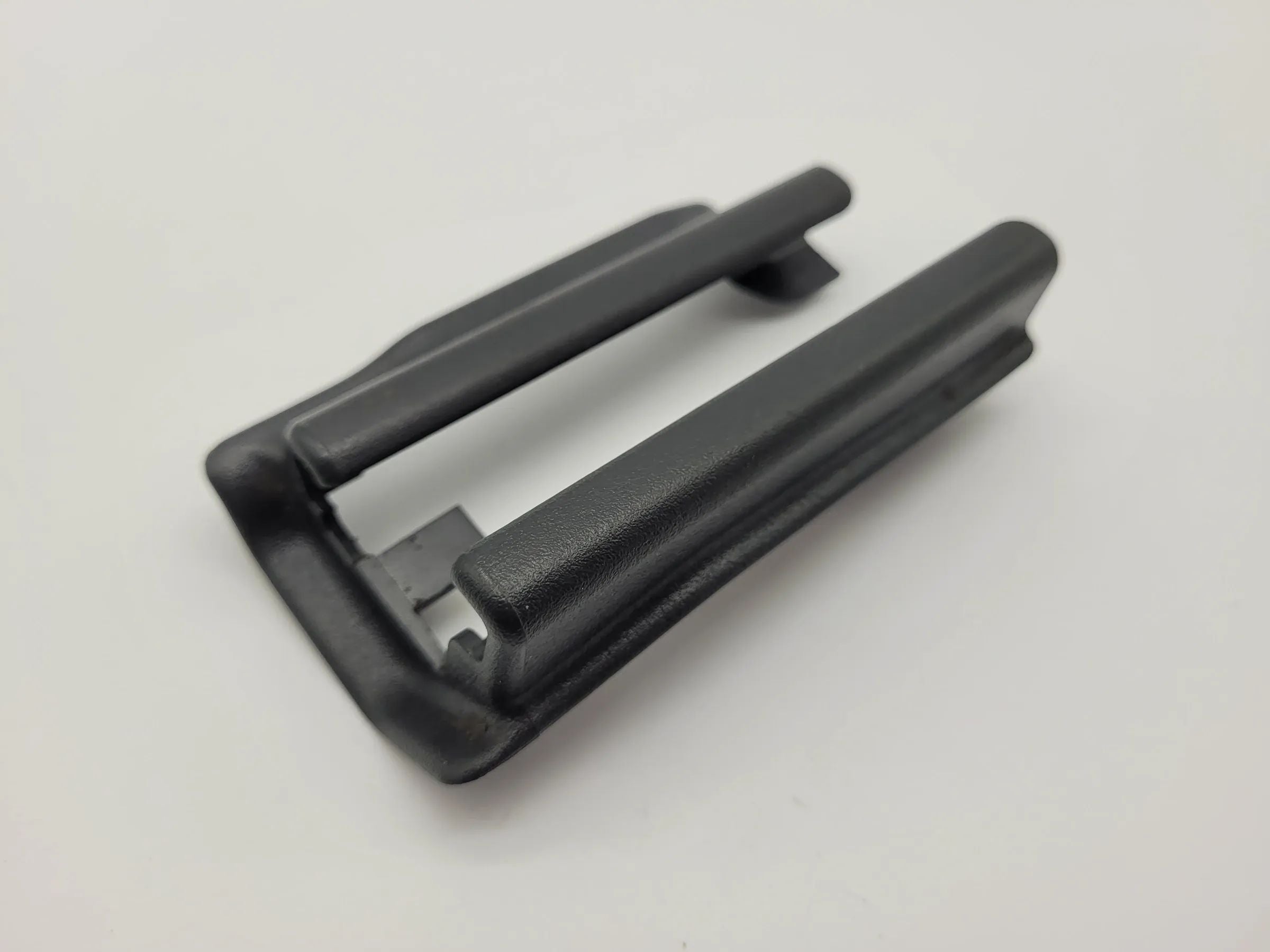 Original Mercedes-Benz C-Klasse (W203) Sitzschienenabdeckung A2039190920