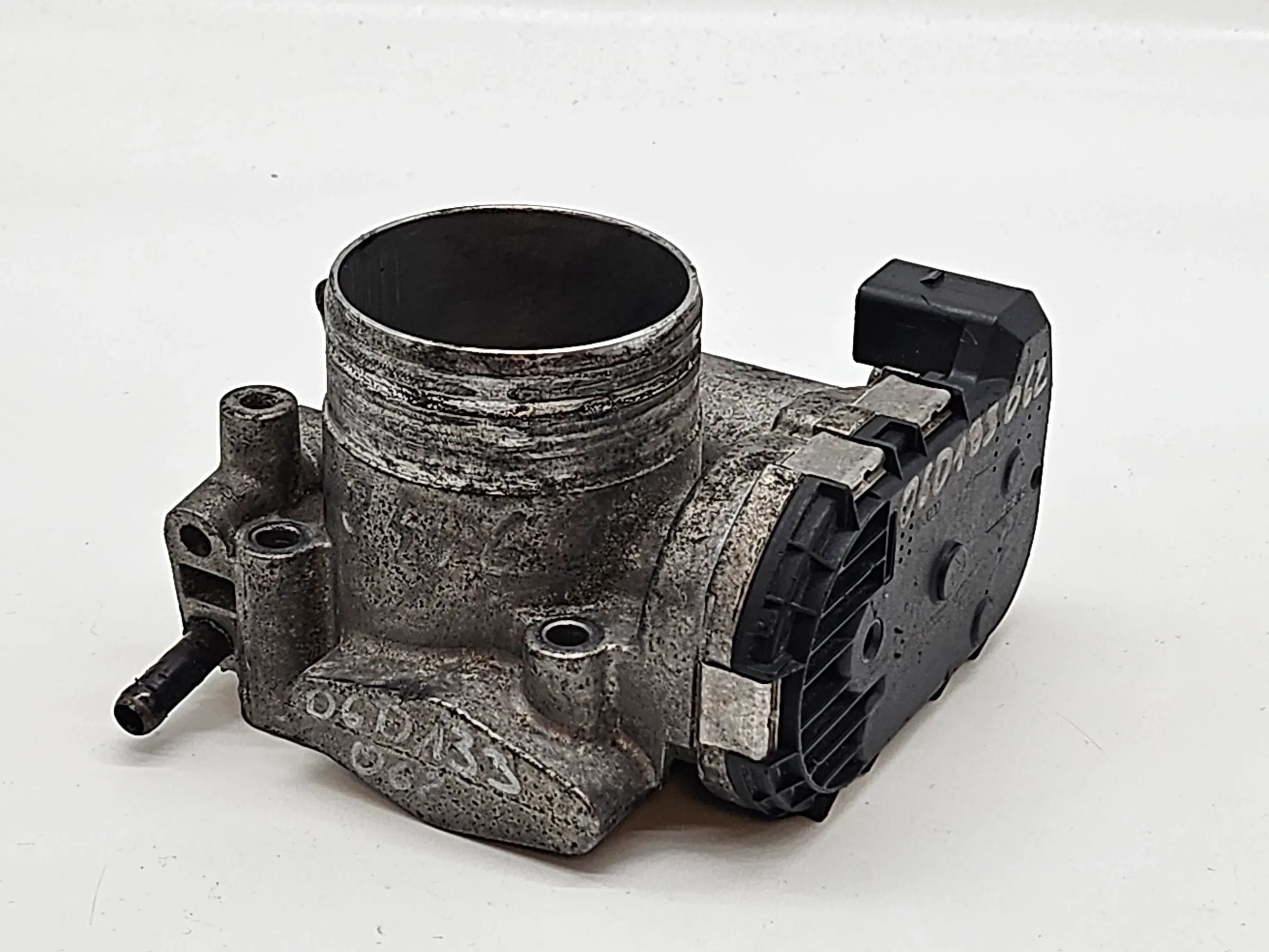 Original AUDI VW 2.0 FSI  Drosselklappe Bosch Drosselklappengehäuse 06D133062