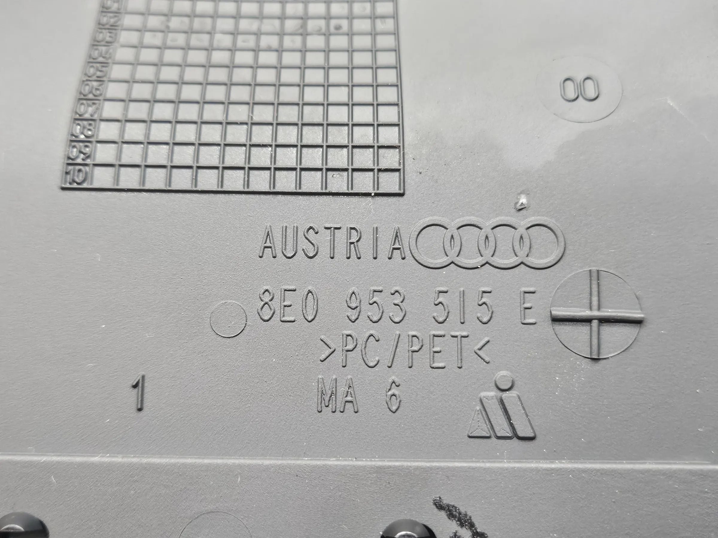 Original Audi A4 B6 Lenkradsäule Verkleidung 8E0953515E Schwarz oben