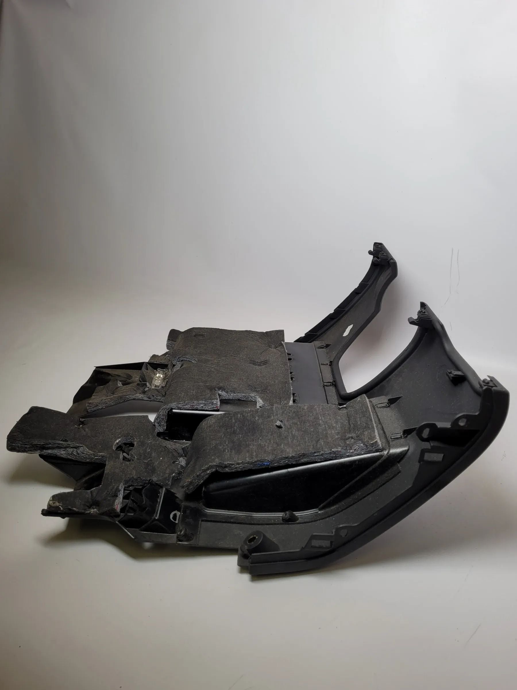 Original Audi A4 Avant (8E) Abdeckung Fußraum Lenkrad 1183022001