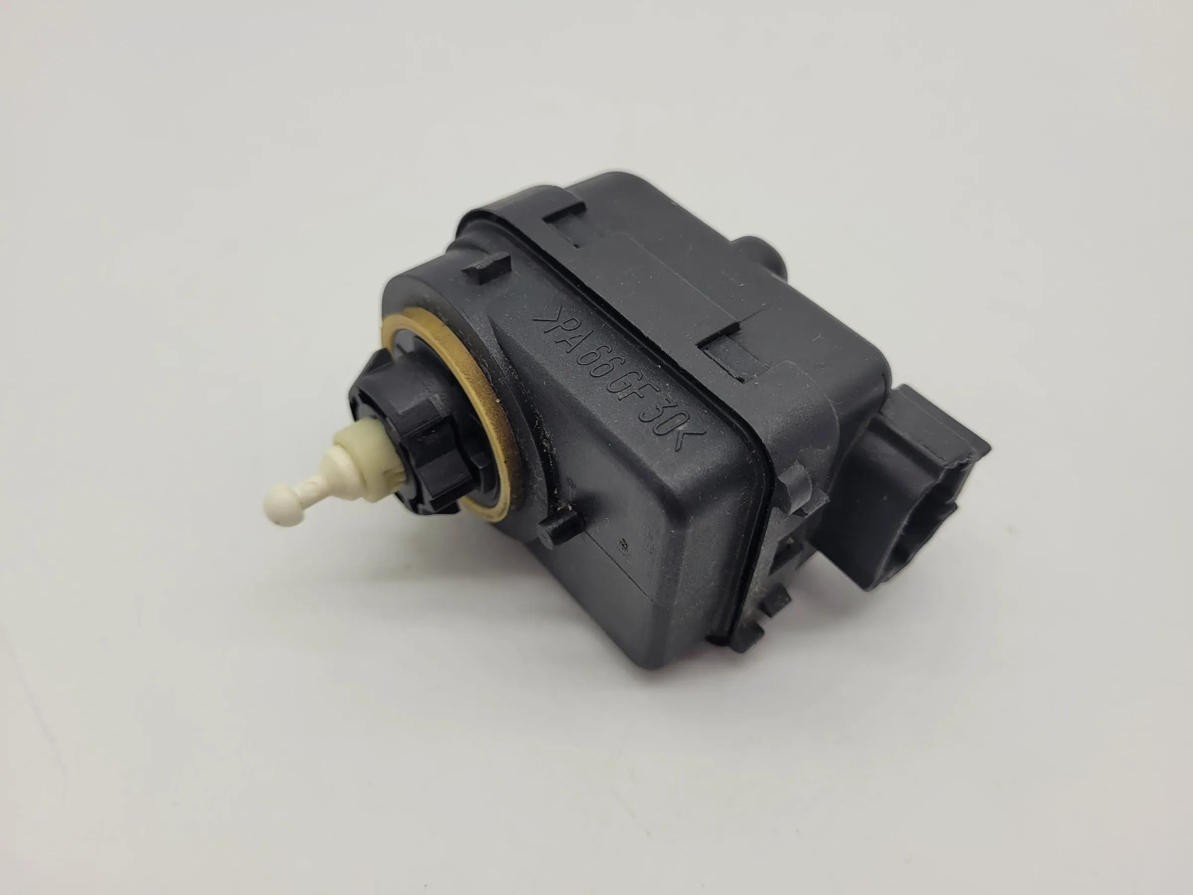 Original Nissan Micra II 2 (K11) Stellmotor LWR Scheinwerfer L/R