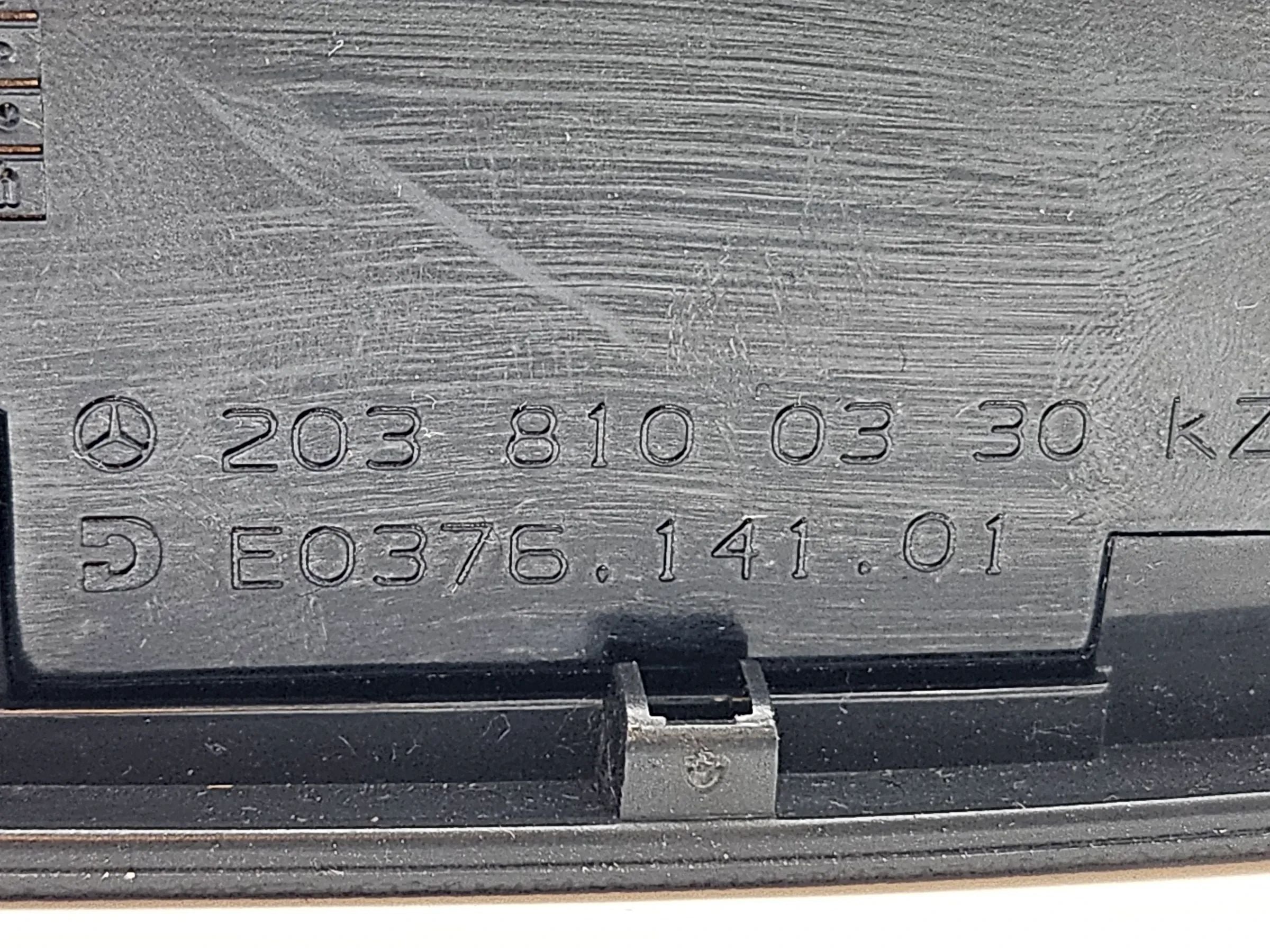 Original MERCEDES C-KLASSE COUPE CL 203 Aschenbecher hinten  2038100330