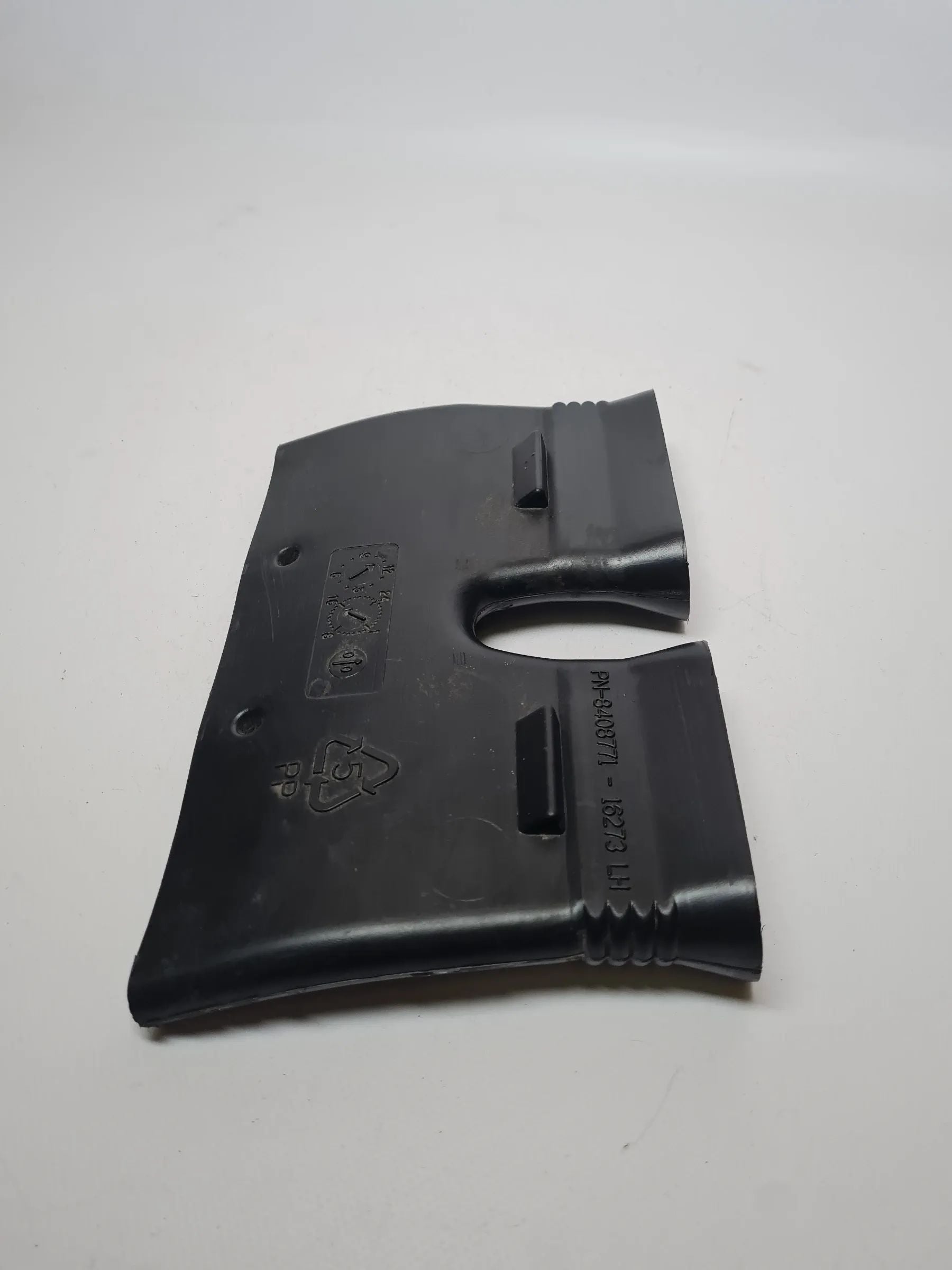 Original BMW X5 (E53) Fußbodenheizung Luftkanal Links 8408771