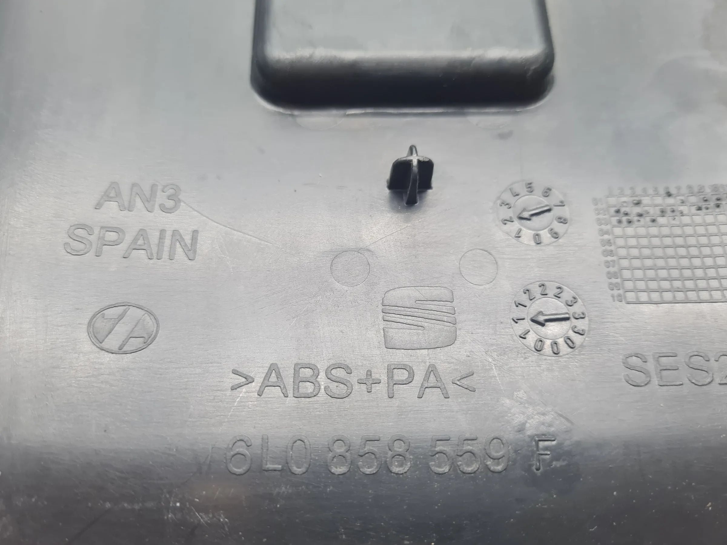 Original Seat Ibiza (6L1/6L2) Verkleidung Lenksäule 6L0858559F