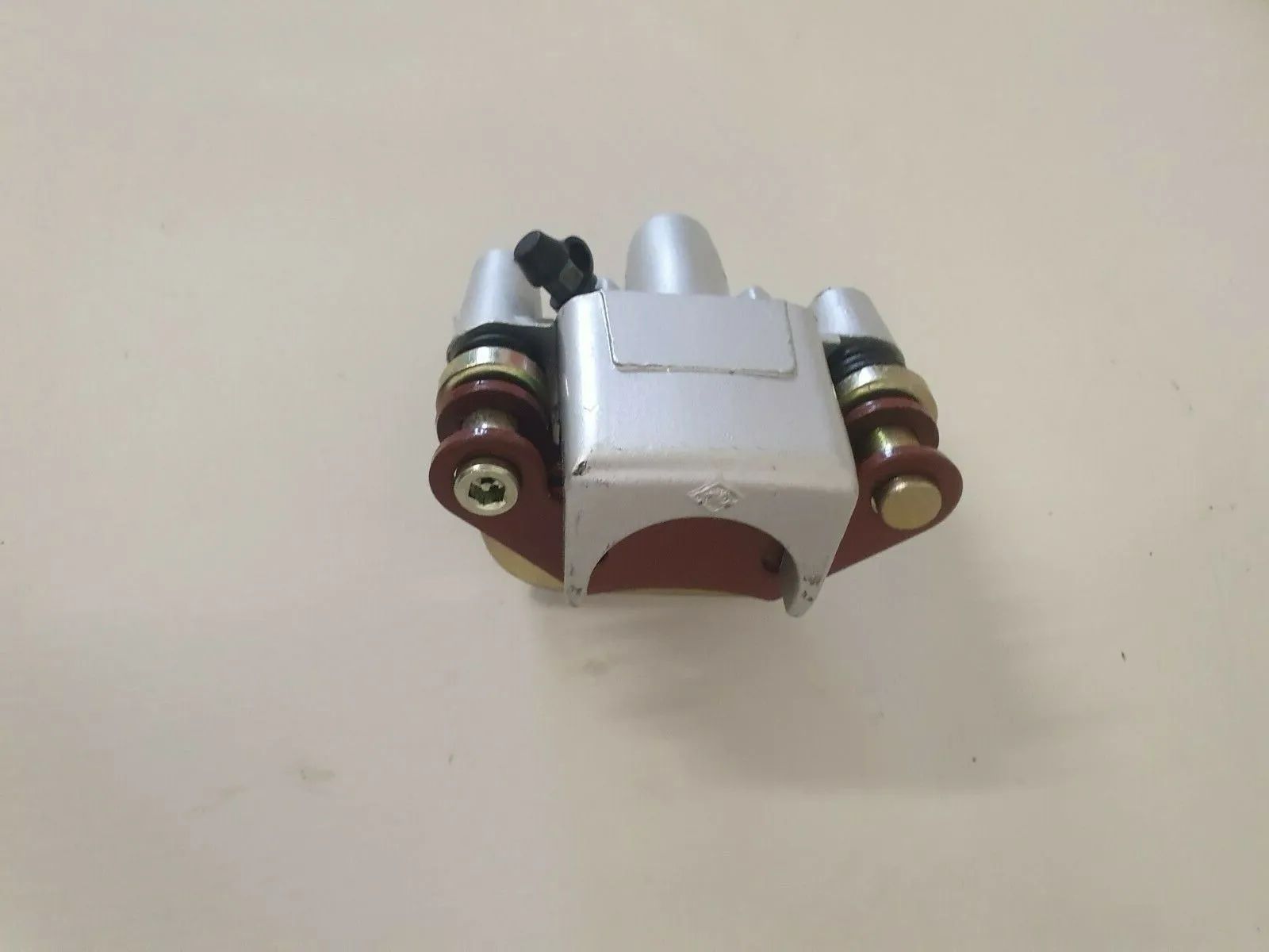 Ori Étrier de frein avant droit avec plaquettes Bashan BS300S-18 BS18 300 Quad ATV NEUF