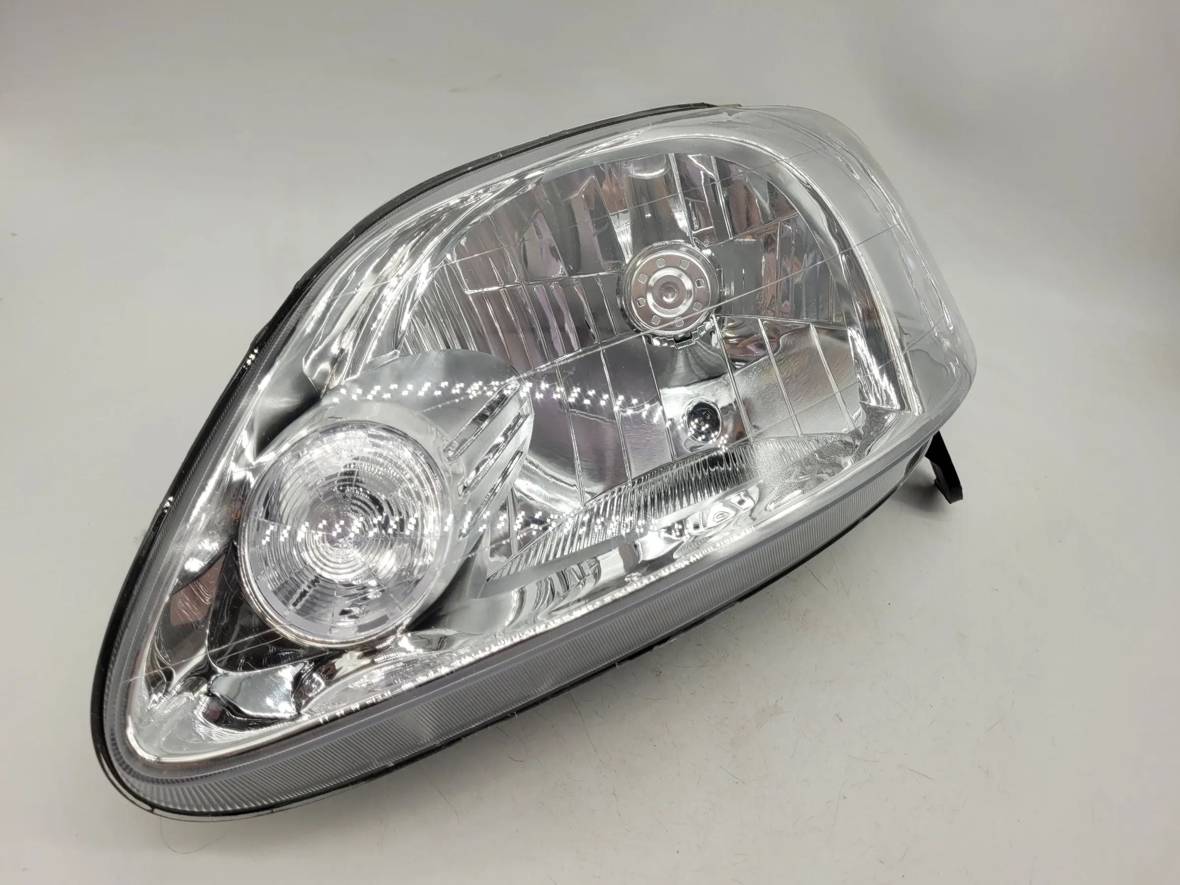 VW FOX 5Z Faros/Iluminación Delantera Izquierda 08-441-11A4L-M Original