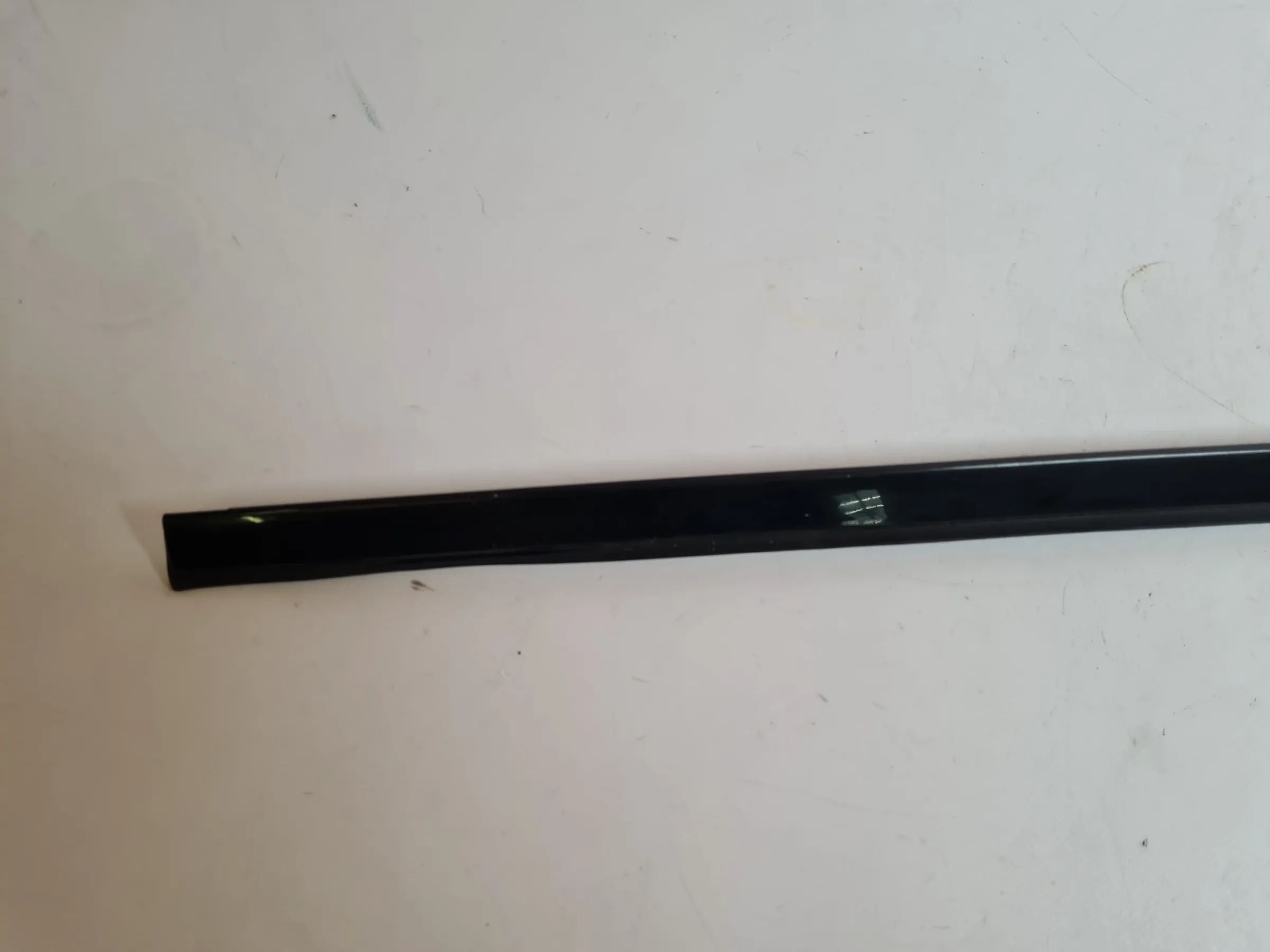 Original Mercedes C-Klasse (CL203) Leiste Wasserabweiser A2036908862