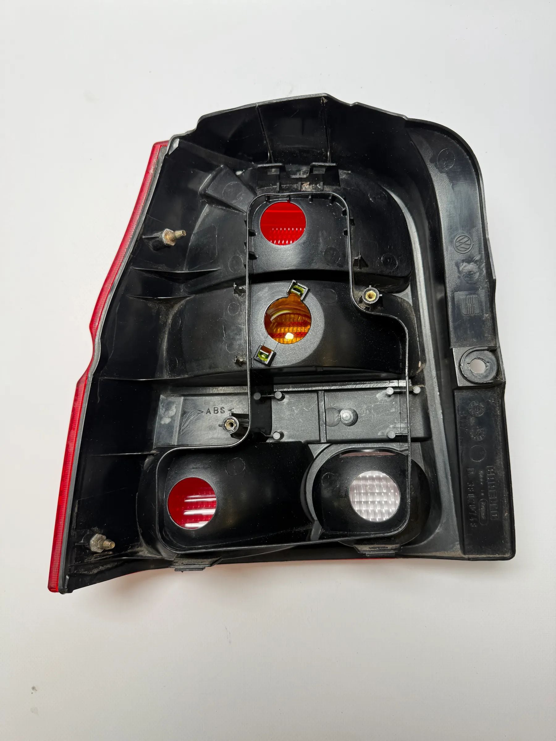 Oryginalna prawa lampa tylna VW Lupo 6E1/6X1, Carello 38020748 / 9558