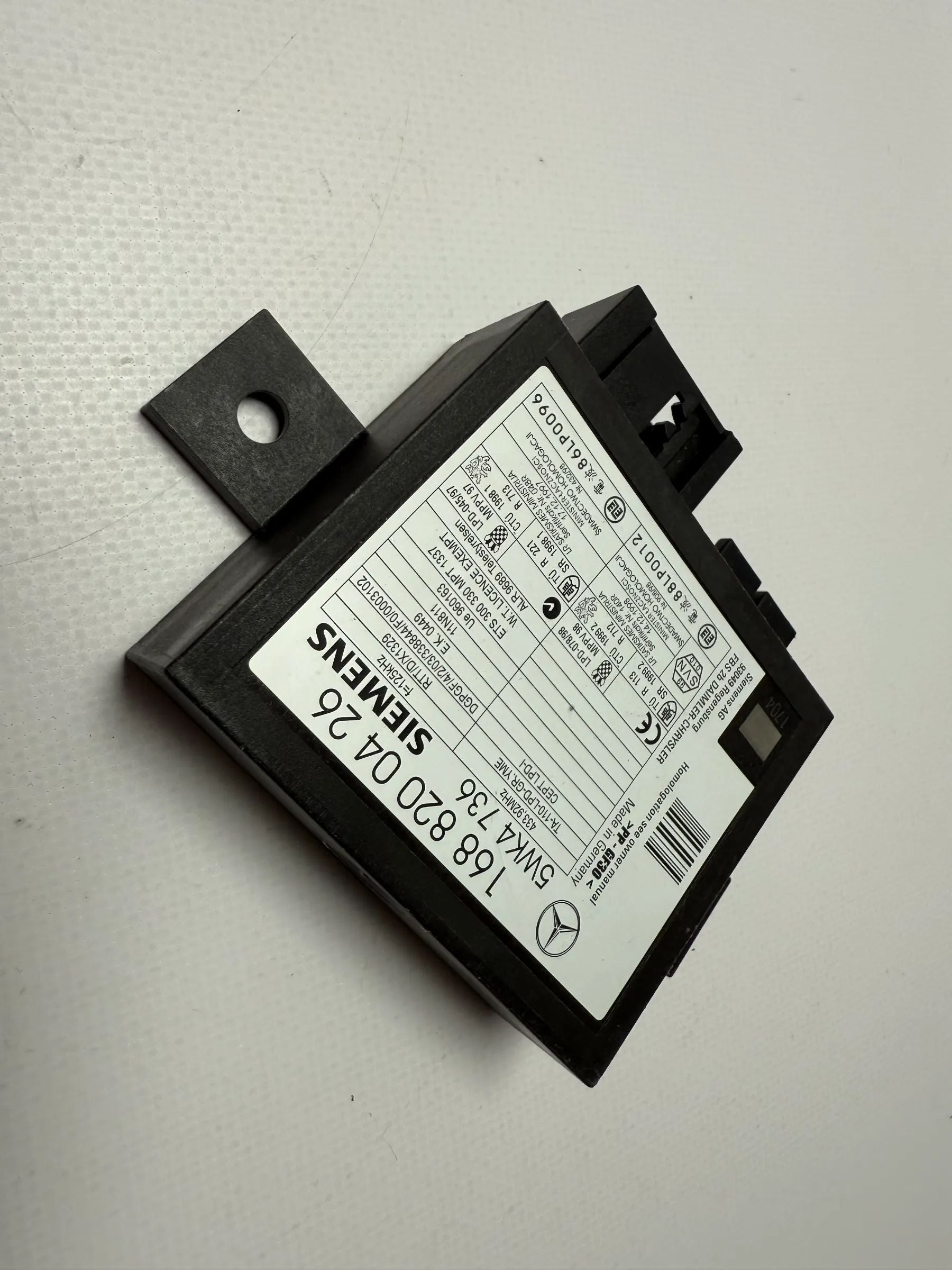 Original Mercedes-Benz A-Klasse W168/W414 Boîtier de commande antidémarrage A1688200426