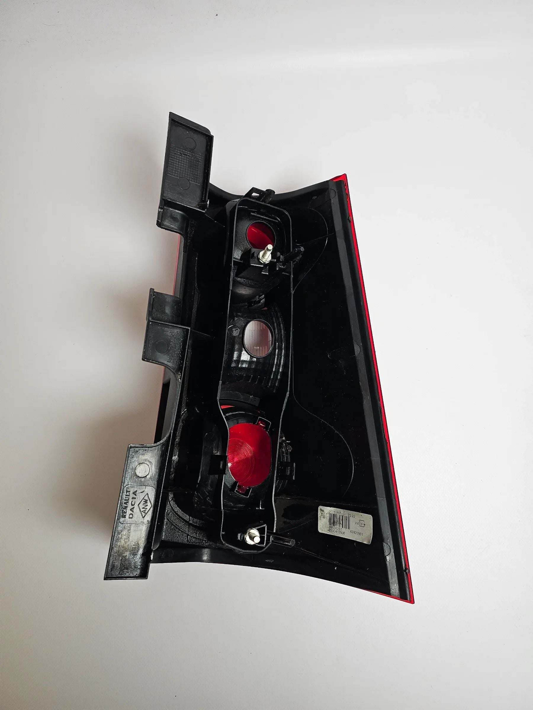 Oryginalna lampa tylna lewa Dacia Logan MCV (06–09) 89036237 8200413996