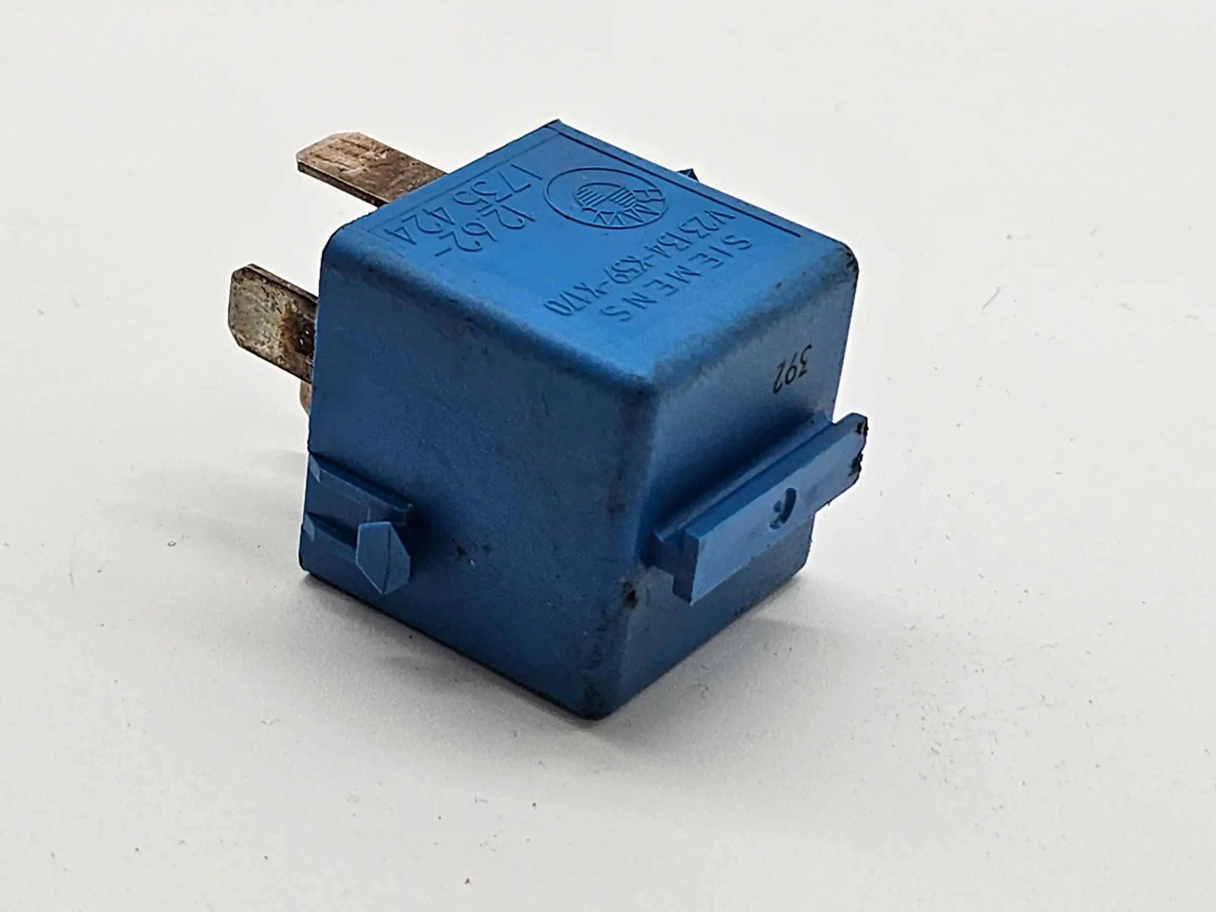 Relais d'origine BMW E34 E36 SIEMENS V23134-K59-X170 1735424