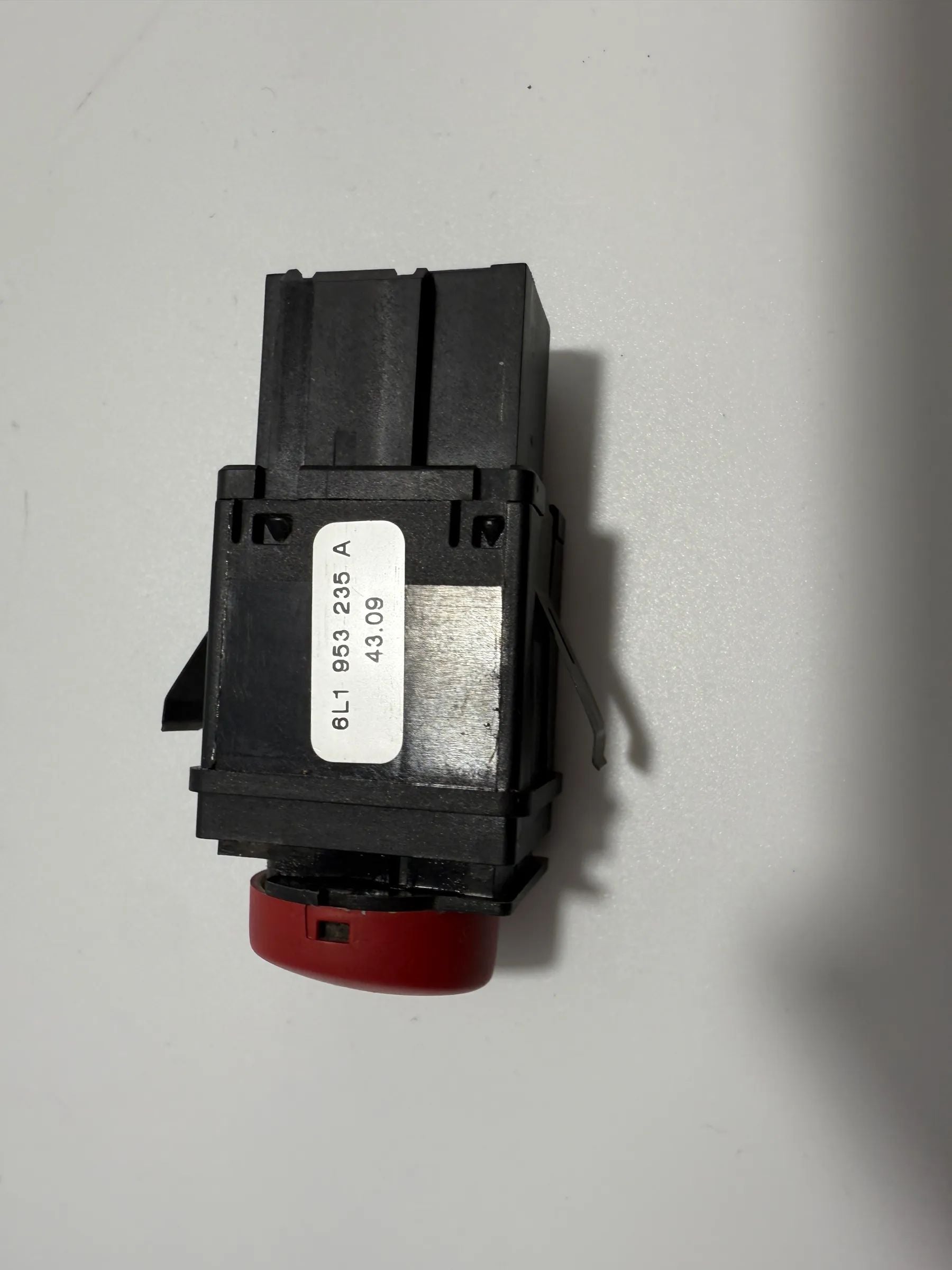 Original Seat Ibiza (6L1) III Warnblinkschalter Warnblinklicht 6L1953235A