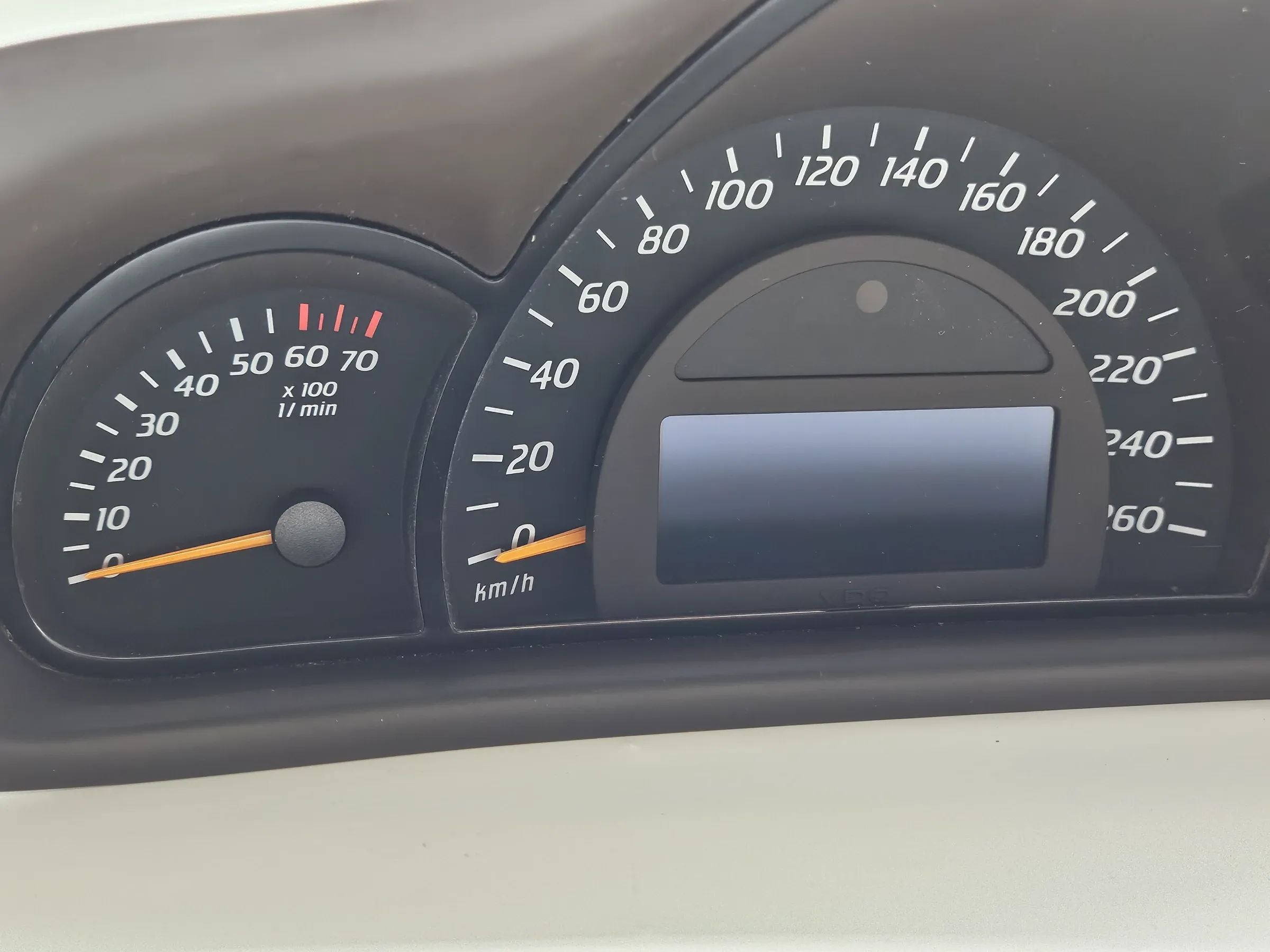 Original Mercedes W203 CL203 Tacho Tachometer Kombiinstrument A2035408111