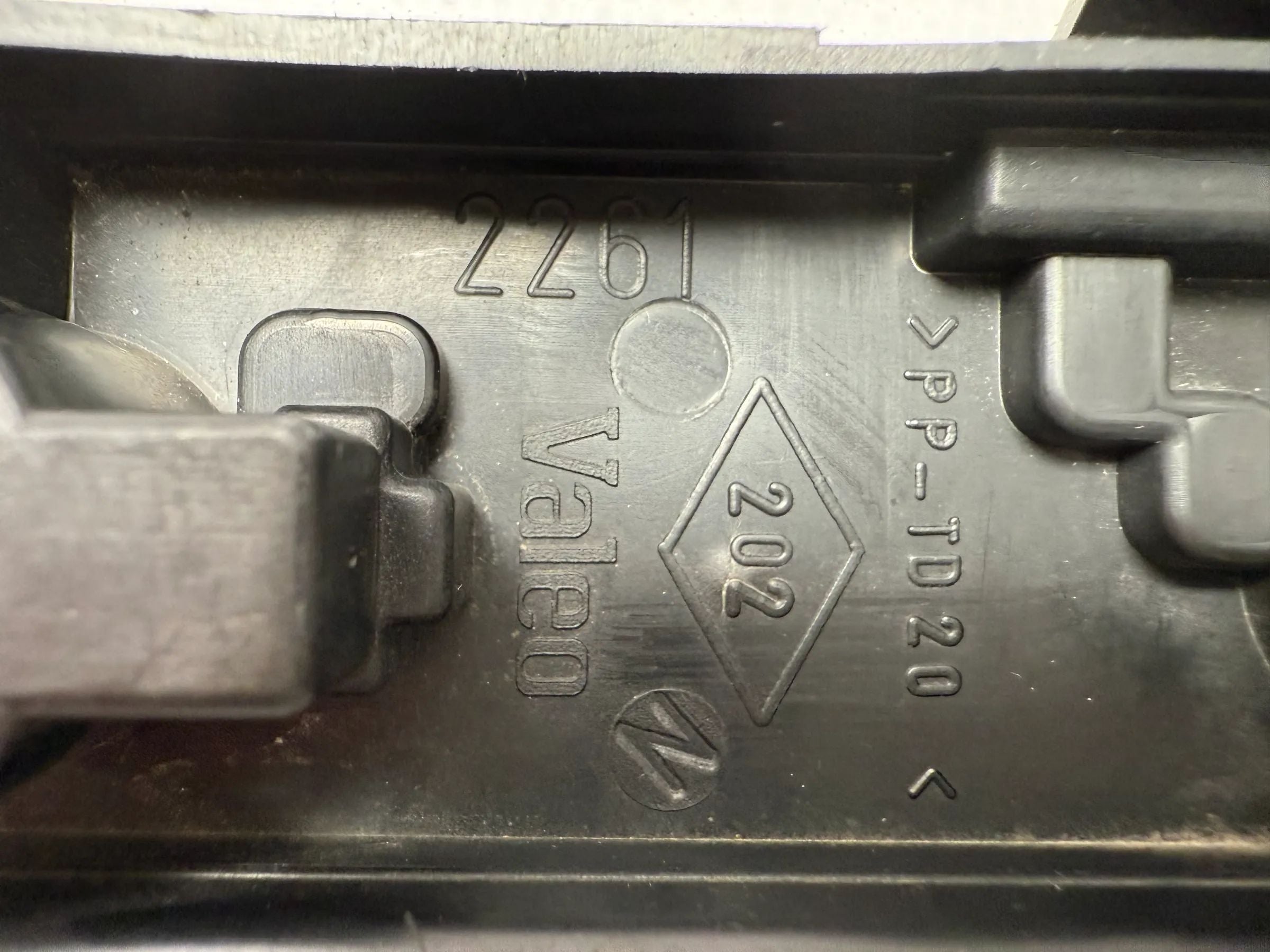 Original Renault Laguna GT B56 / K56 Farolim Traseiro Suporte de Lâmpada Esq/Dir Valeo 2261