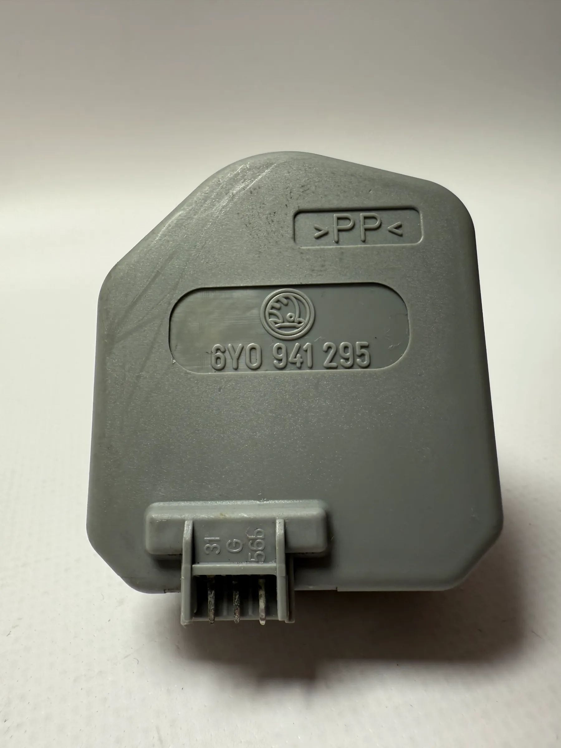 Original AUDI A6 SKODA FABIA headlight range adjustment LWR Valeo 6Y0 941 295 