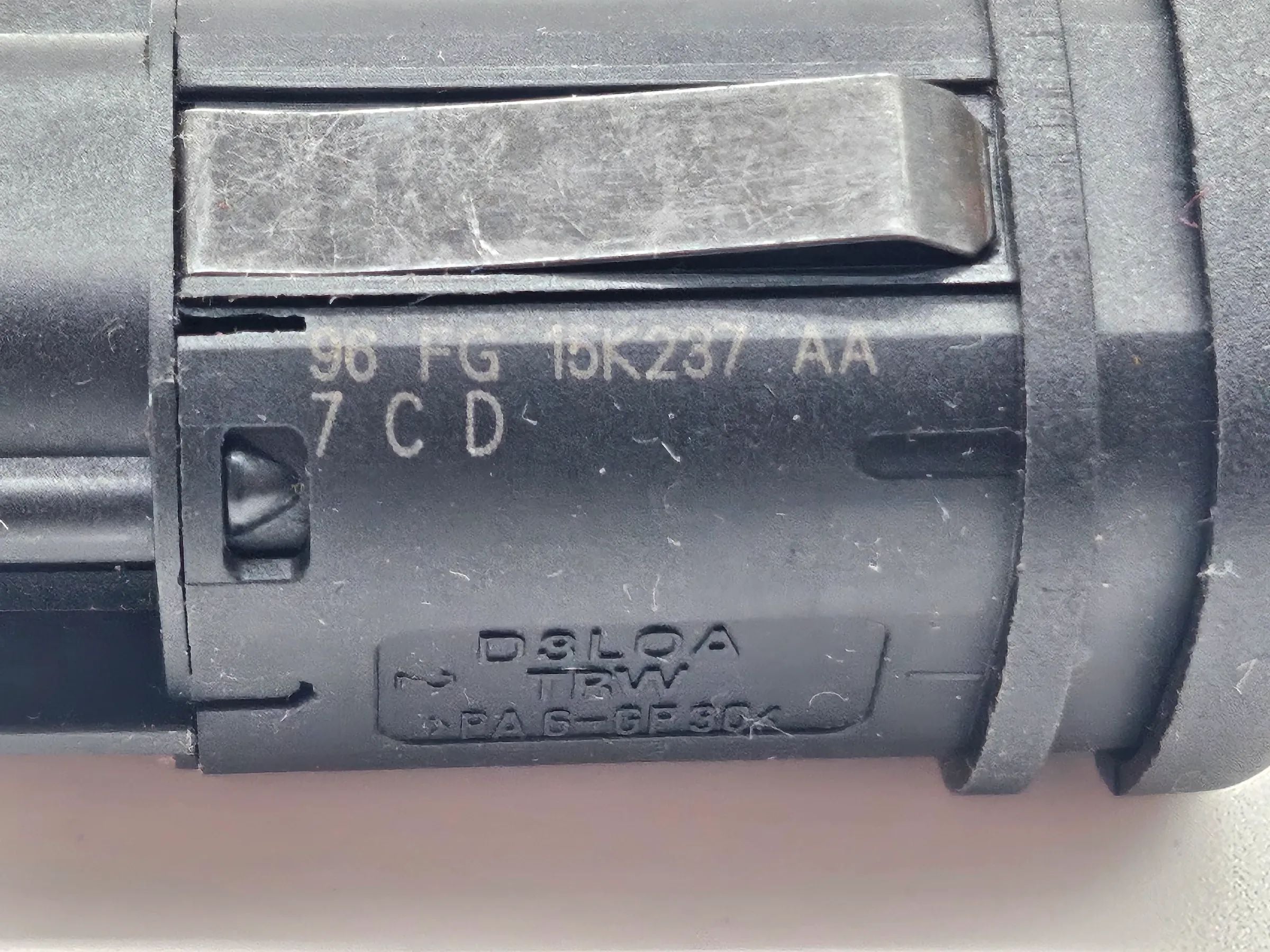 Orig Ford Fiesta 4 IV JBS JAS Puma Schalter NSL Nebelschlussleuchte 96FG15K237AA
