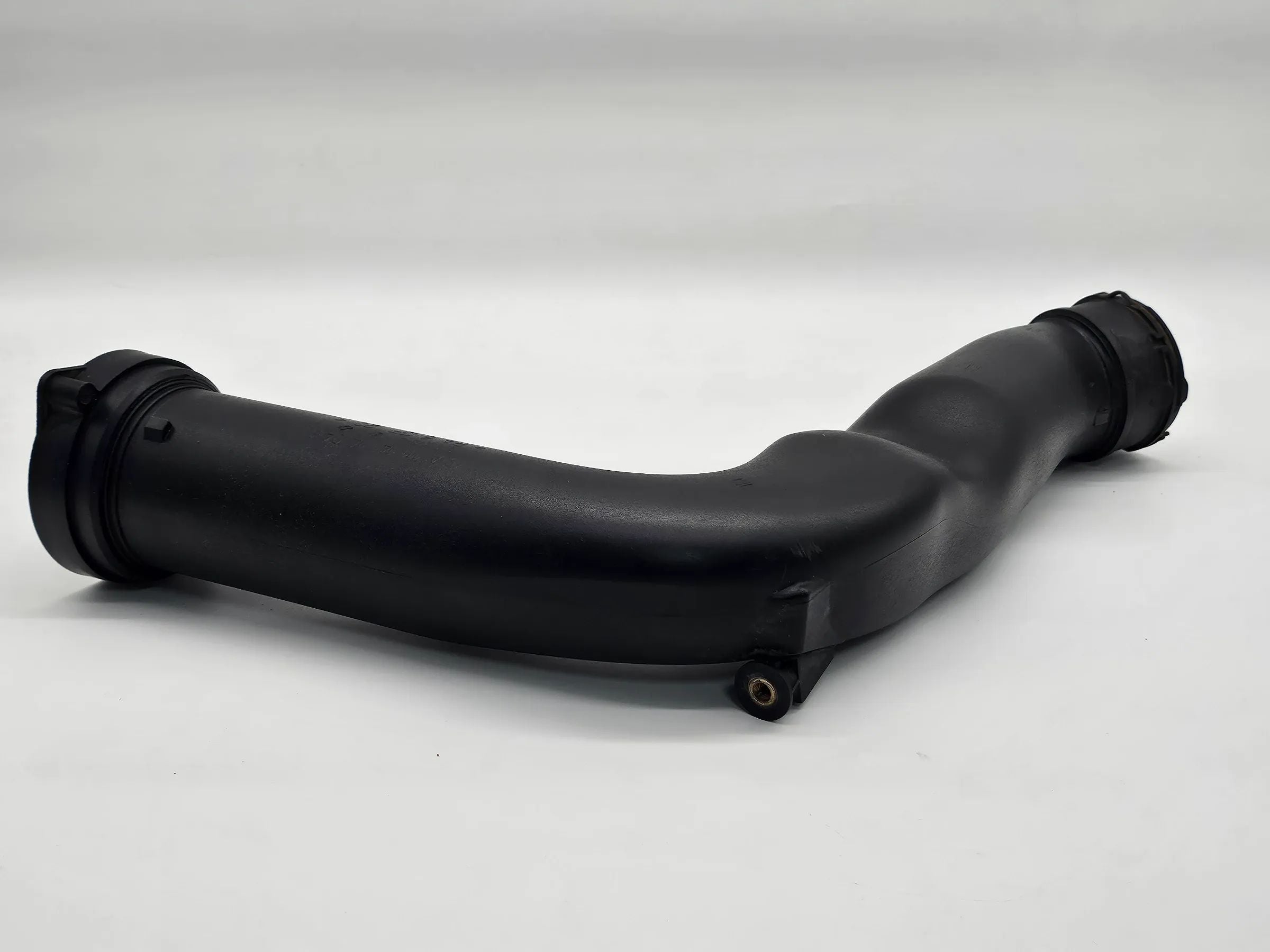 Original Mercedes W203 C200 Kompressor Ansaugrohr Ansaugschlauch A1111411404