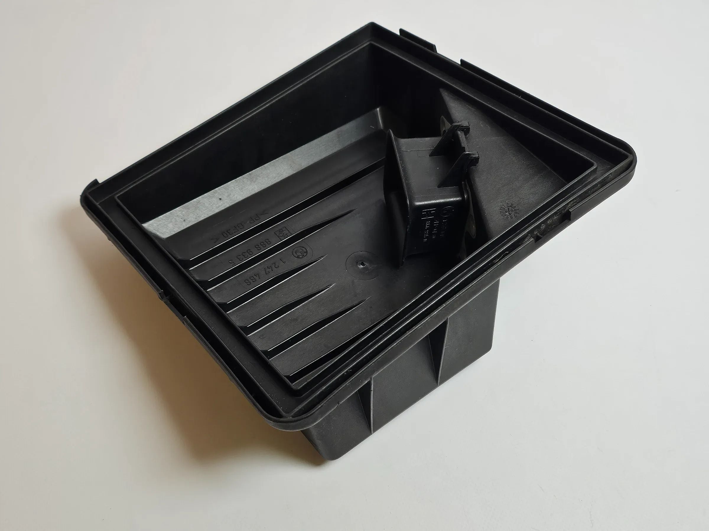 Original BMW 3er E36 316i M43 Caja de filtro de aire superior 1247466, 8669335