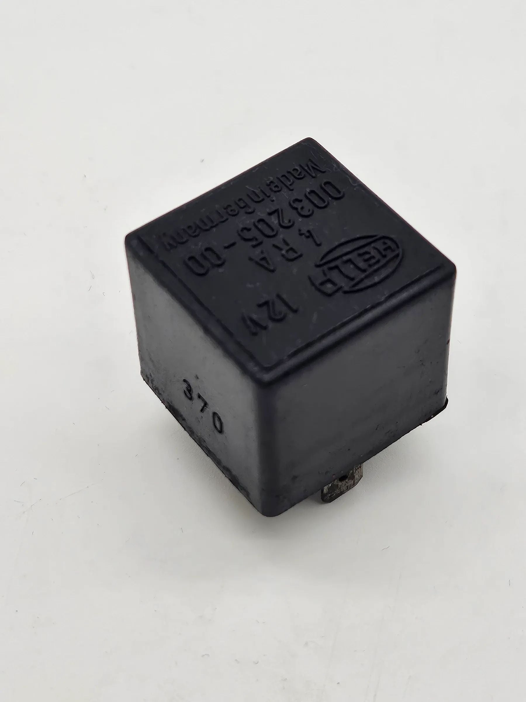 อะไหล่แท้ Hella รีเลย์ Relay ชุดรีเลย์ 4RA003205-00 สำหรับ Mercedes-Benz BMW